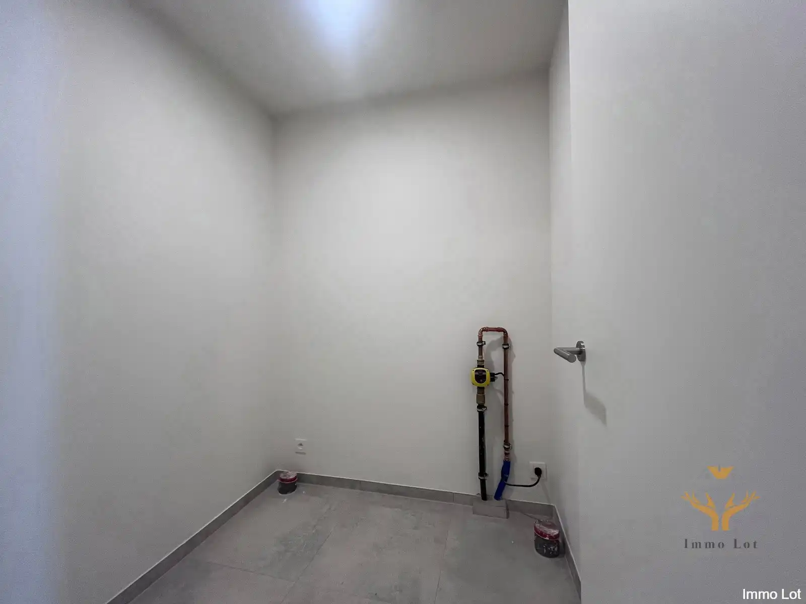 Moderne nieuwbouwwoning met 4 slaapkamers te huur foto 9