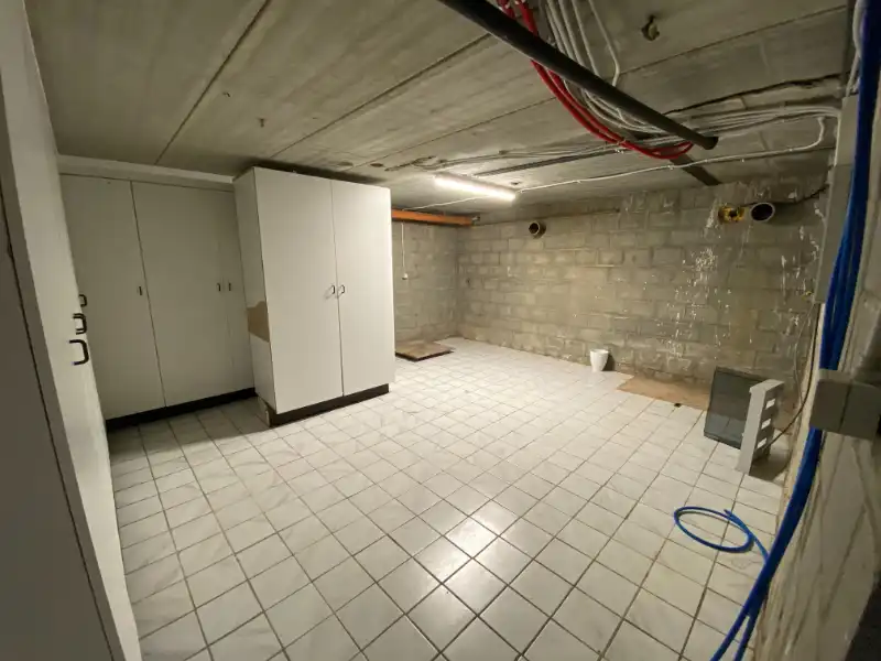 GROOT GV APPARTEMENT (+-117m²) (!!! reg. rechten van toepassing/GEEN BTW!!!)  +autostp + tuin en buitenberging foto 24