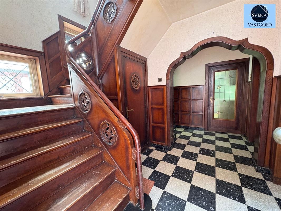 STATIGE TE RENOVEREN WONING MET 3 SLAAPKAMERS, GARAGE EN TUIN foto 4