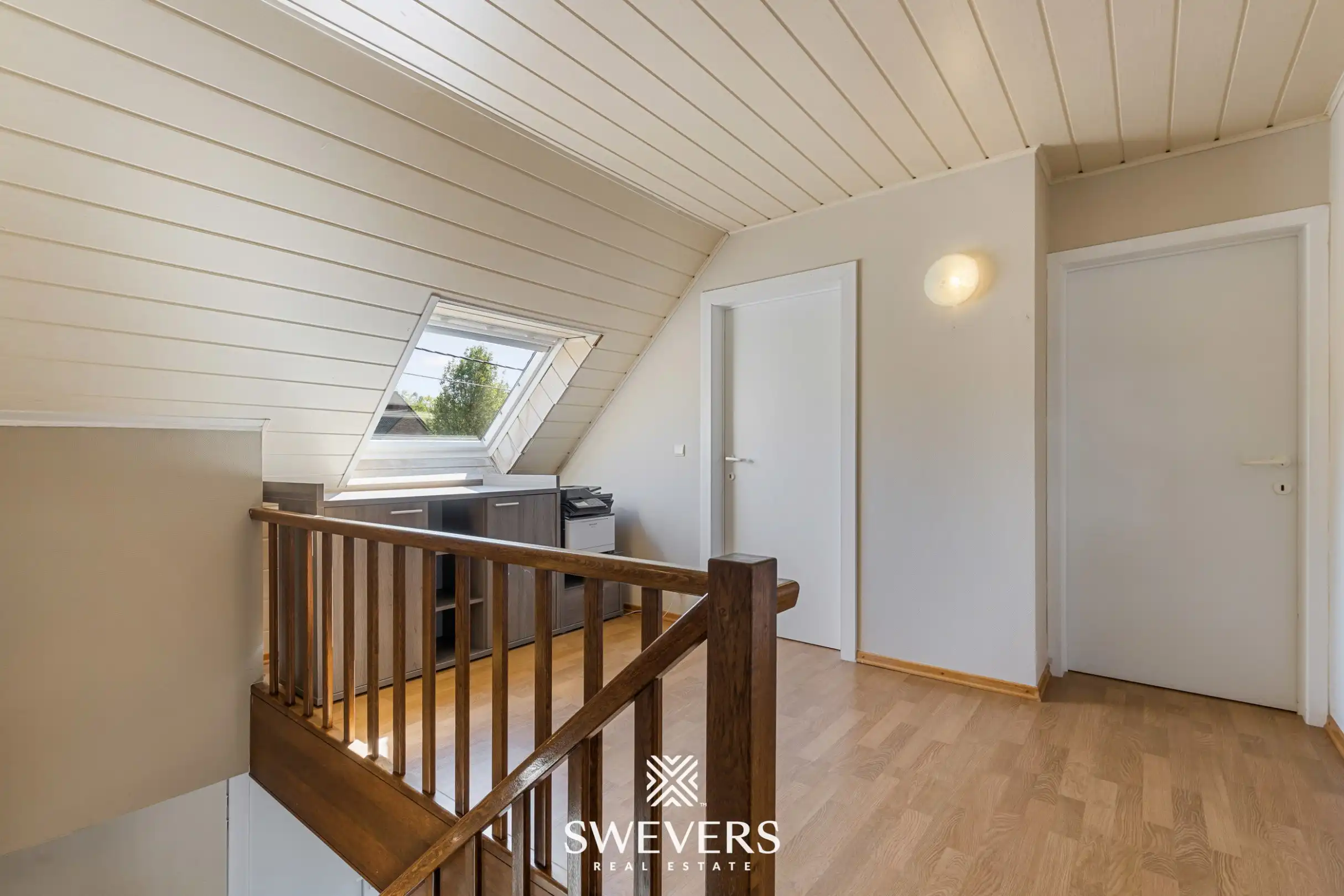 Instapklare woning met prachtig aangelegde tuin en bijgebouw in Helchteren foto 13