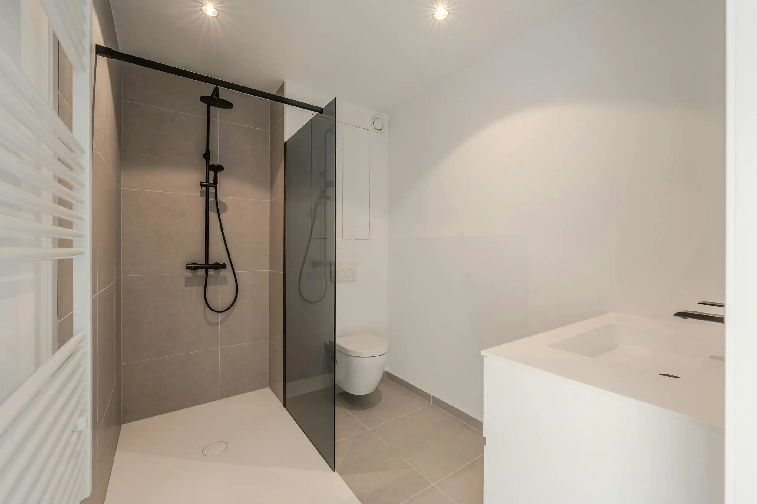 Magnifiek gerenoveerd duplexappartement te Oostende foto 12