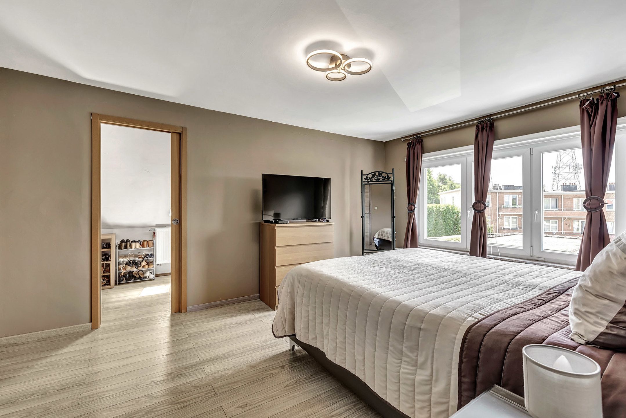 Instapklare woning te koop in Dilbeek! foto 17