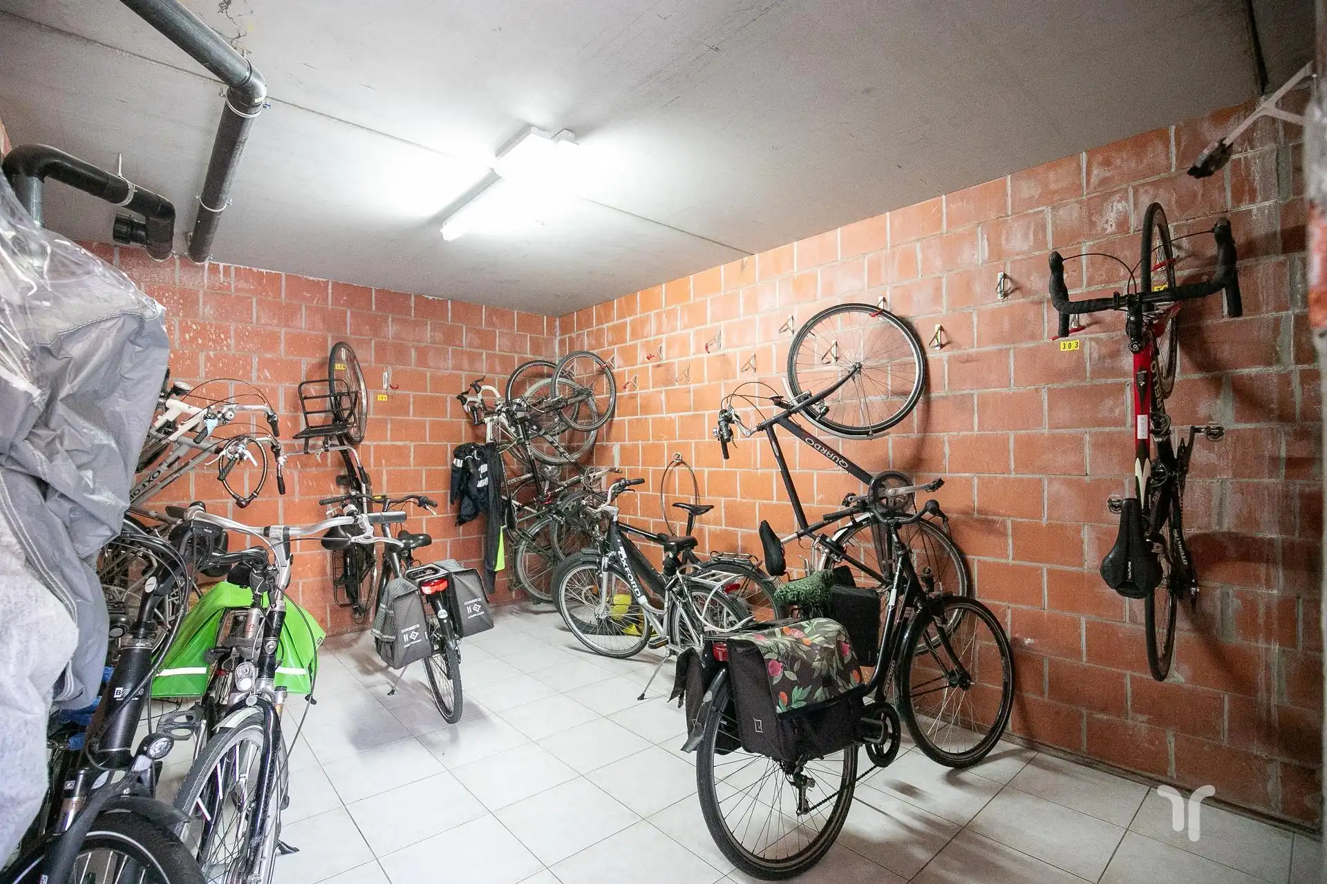 Instapklaar appartement met 3 slaapkamers. foto 10