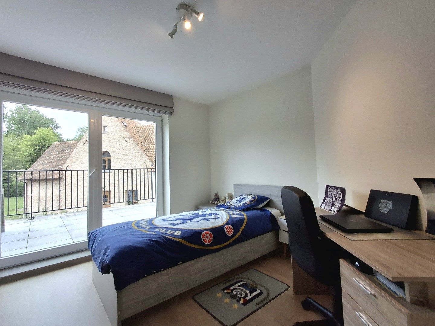 LICHTRIJK EN RUIM TWEE SLAAPKAMER APPARTEMENT MET ZONGERICHT TERRAS  foto 6