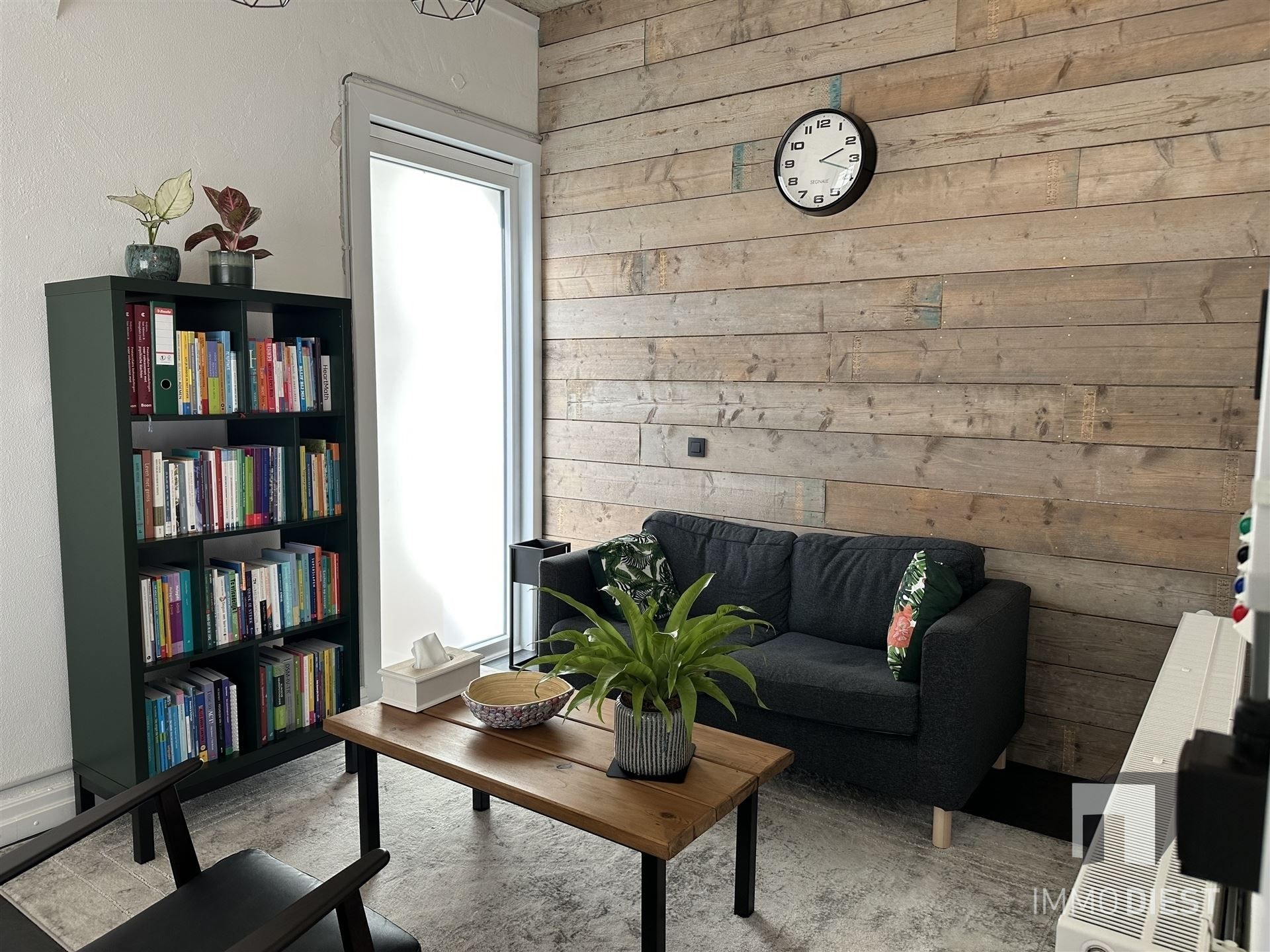 Unieke woning met praktijk en bouwgrond op zichtlocatie foto 16