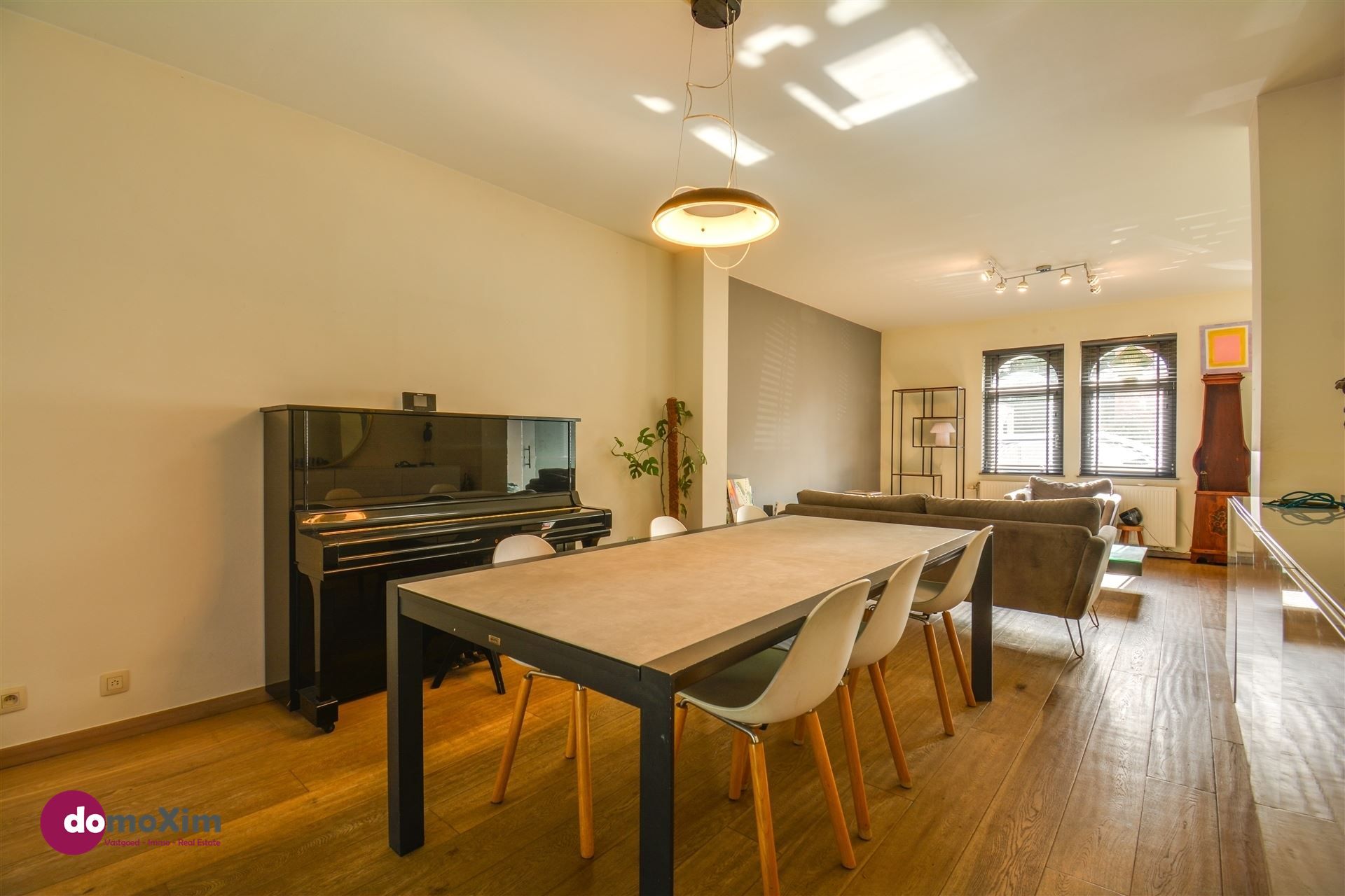 Stijlvol en verrassend ruime woning op wandelafstand van het centrum van Boortmeerbeek foto 6