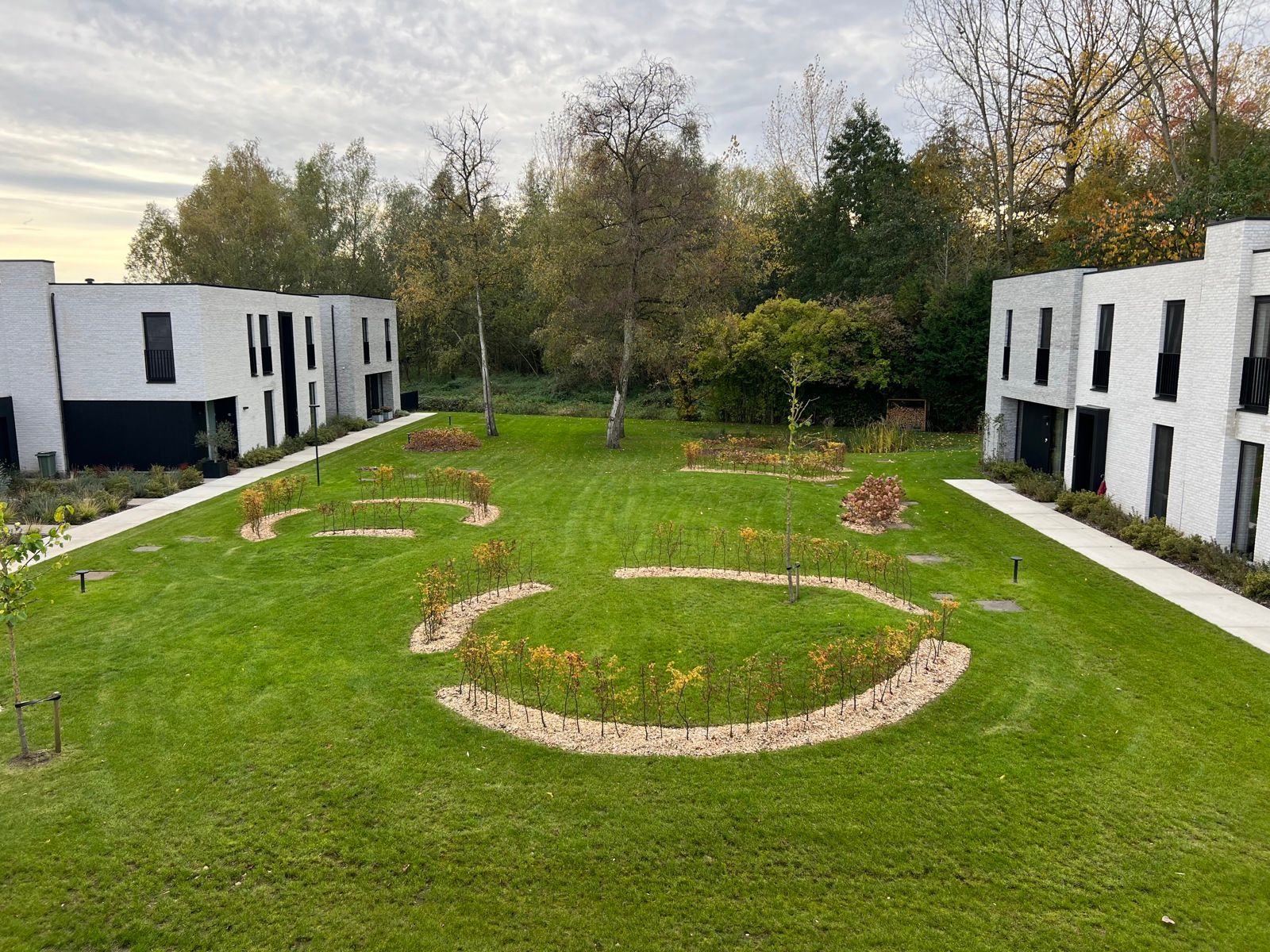 App (2023) met 2 slpk, groot terras (60m²) en carport foto 3