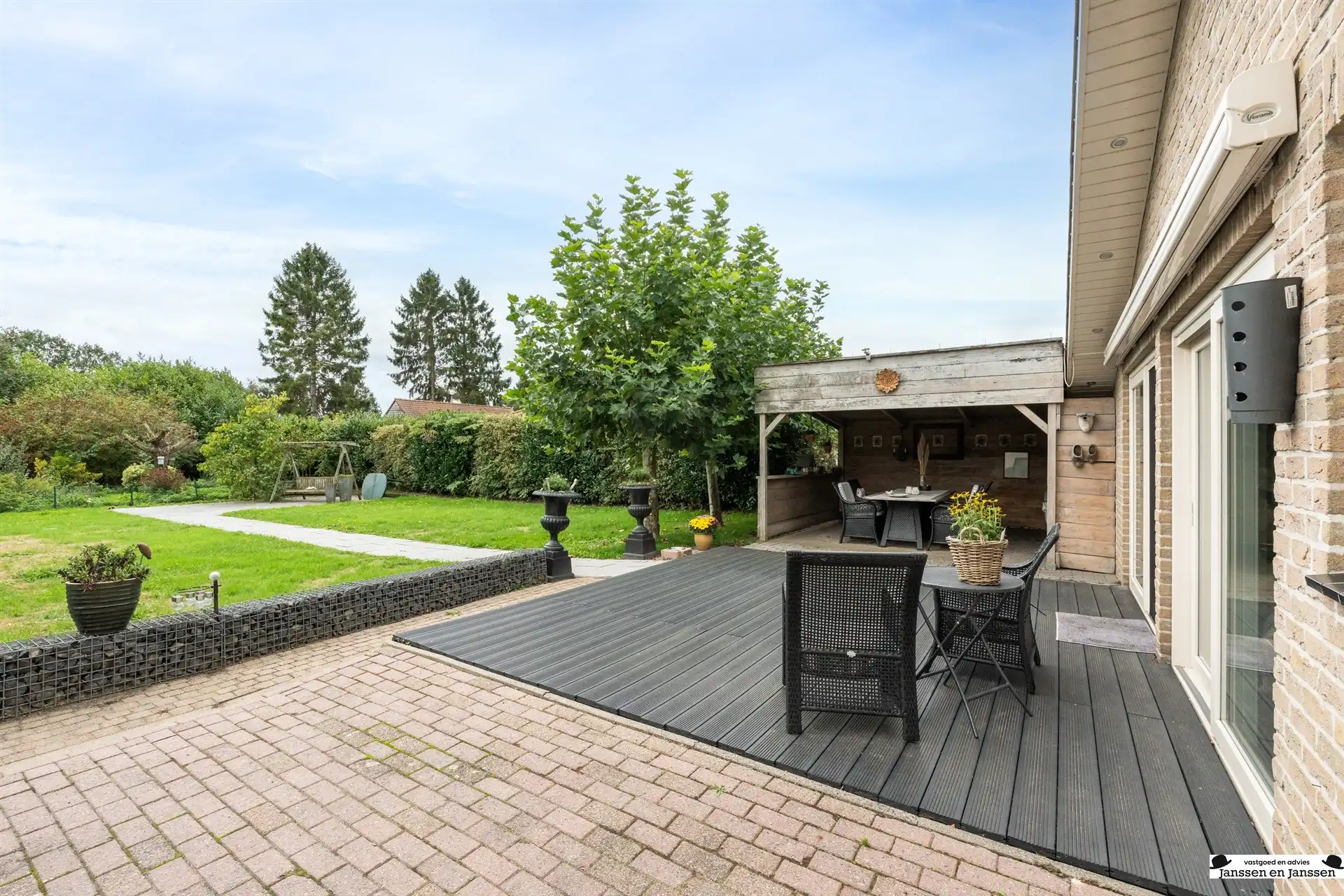 Unieke laagbouwwoning met 4 slaapkamers foto 23