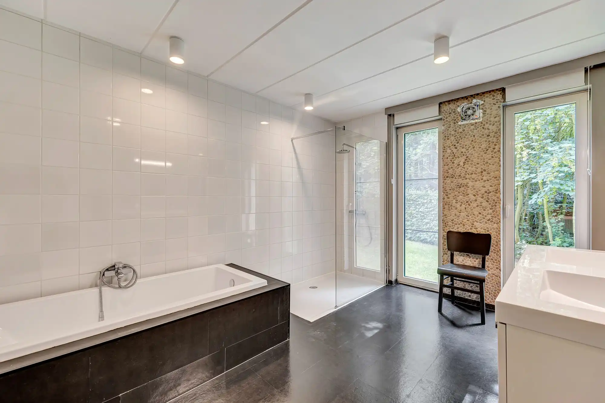 Exclusieve architecturale woning op toplocatie in Heikruis foto 23