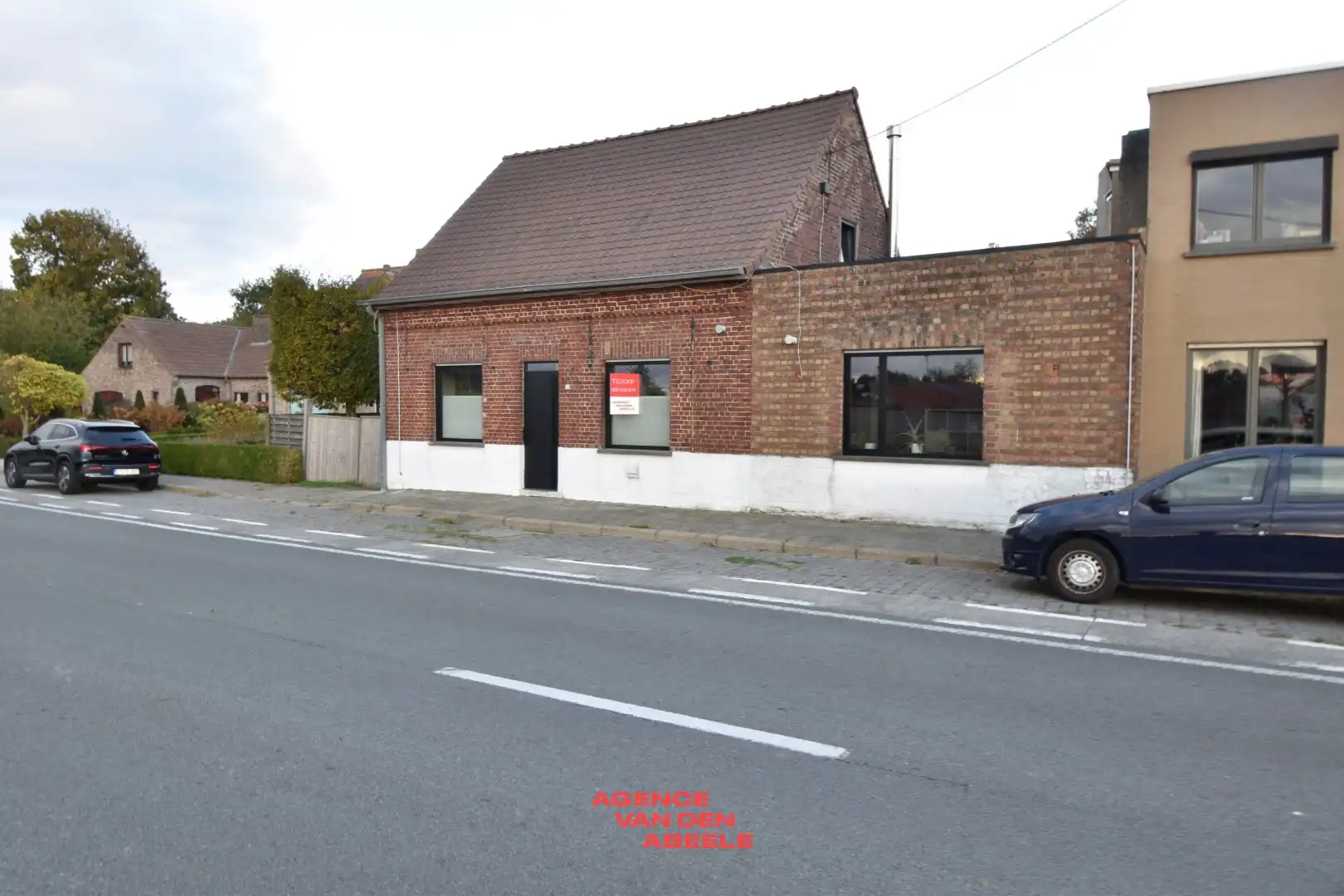 Charmante half-open bebouwing met 4 slaapkamers en tuin foto 4