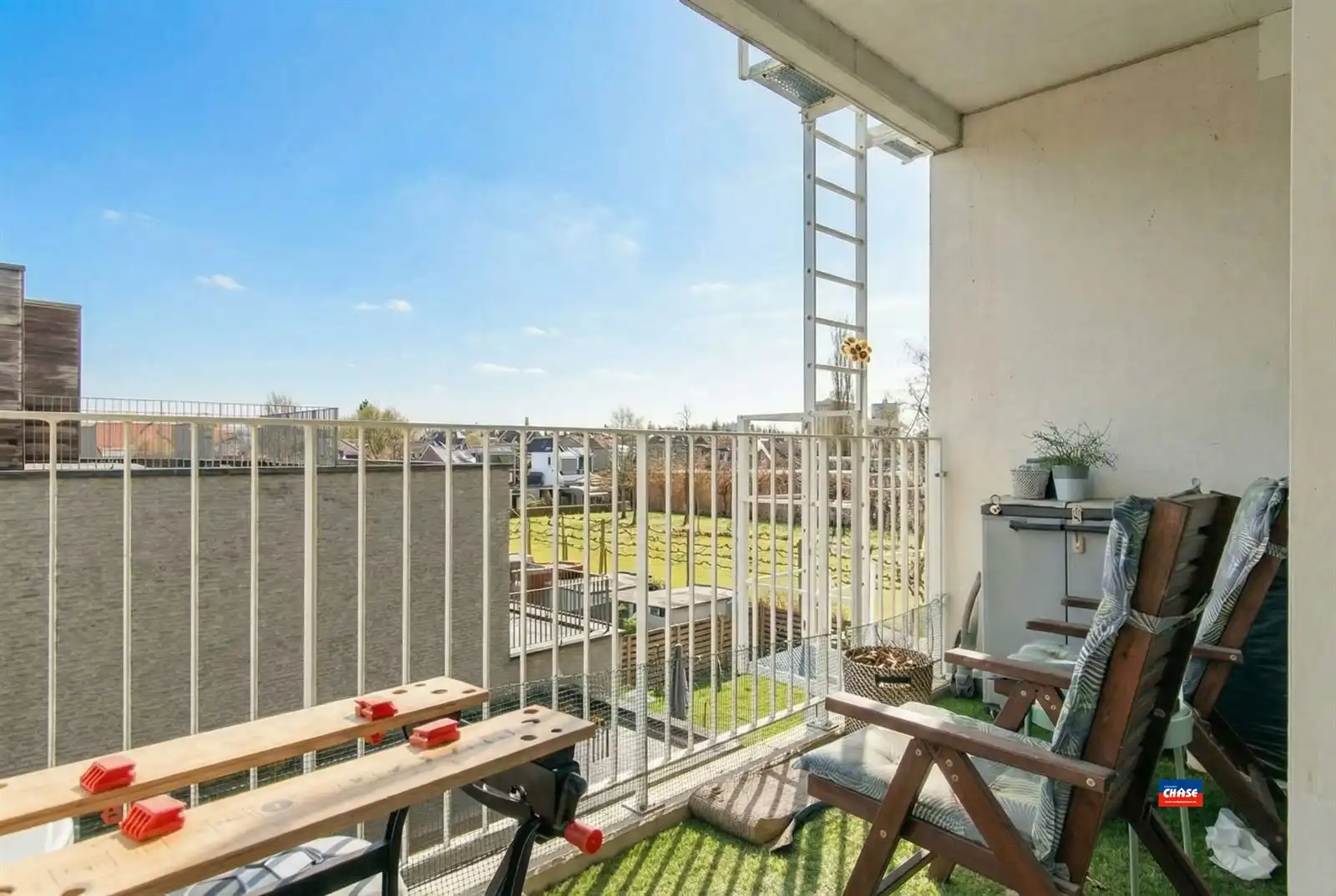 Instapklaar appartement met 2 slaapkamers en terras foto 6