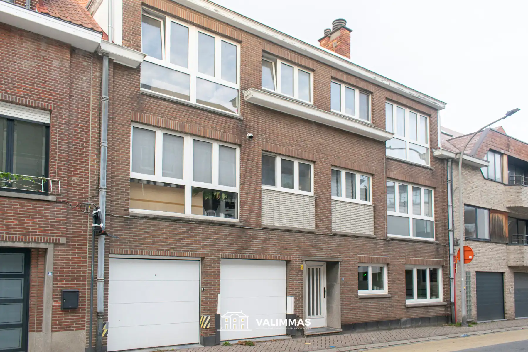 Welgelegen gelijkvloersappartement met groot terras en tuin foto 2