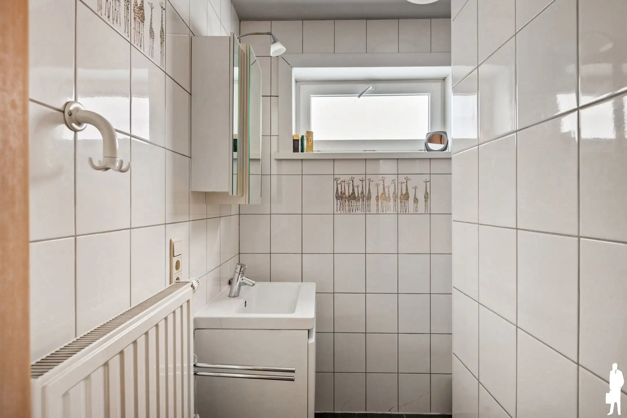 Charmante villa met 4 slpks, 2 badks en tuin met privacy foto 15