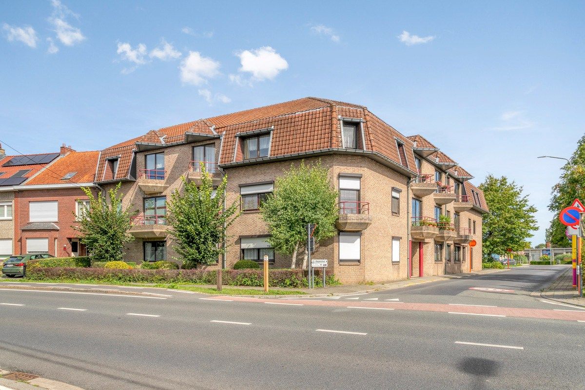 Appartement met 2 slaapkamers en garage. foto 3