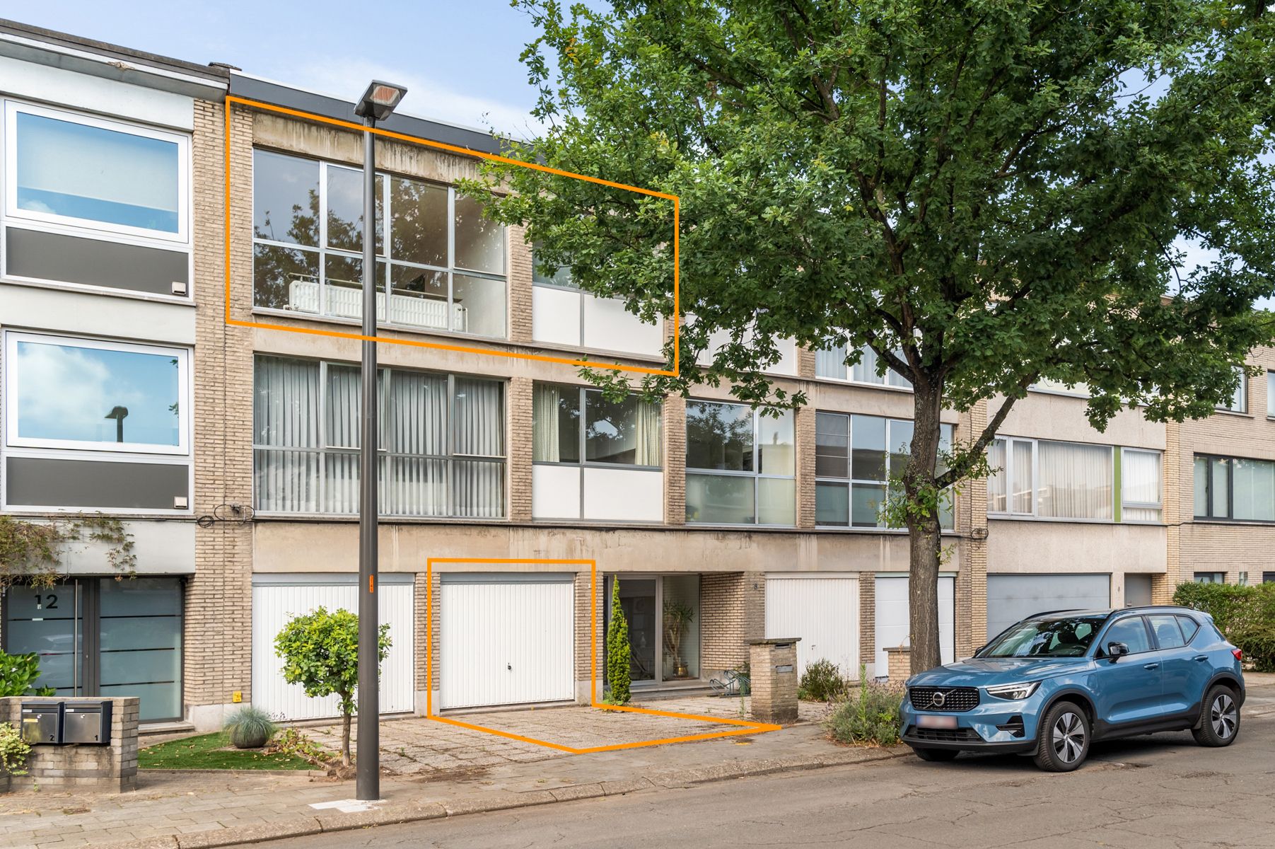 Unieke kans: appartement met tuin, garagebox en berging foto 2