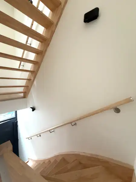 VOLLEDIG GERENOVEERDE EN INSTAPKLARE WONING foto 6