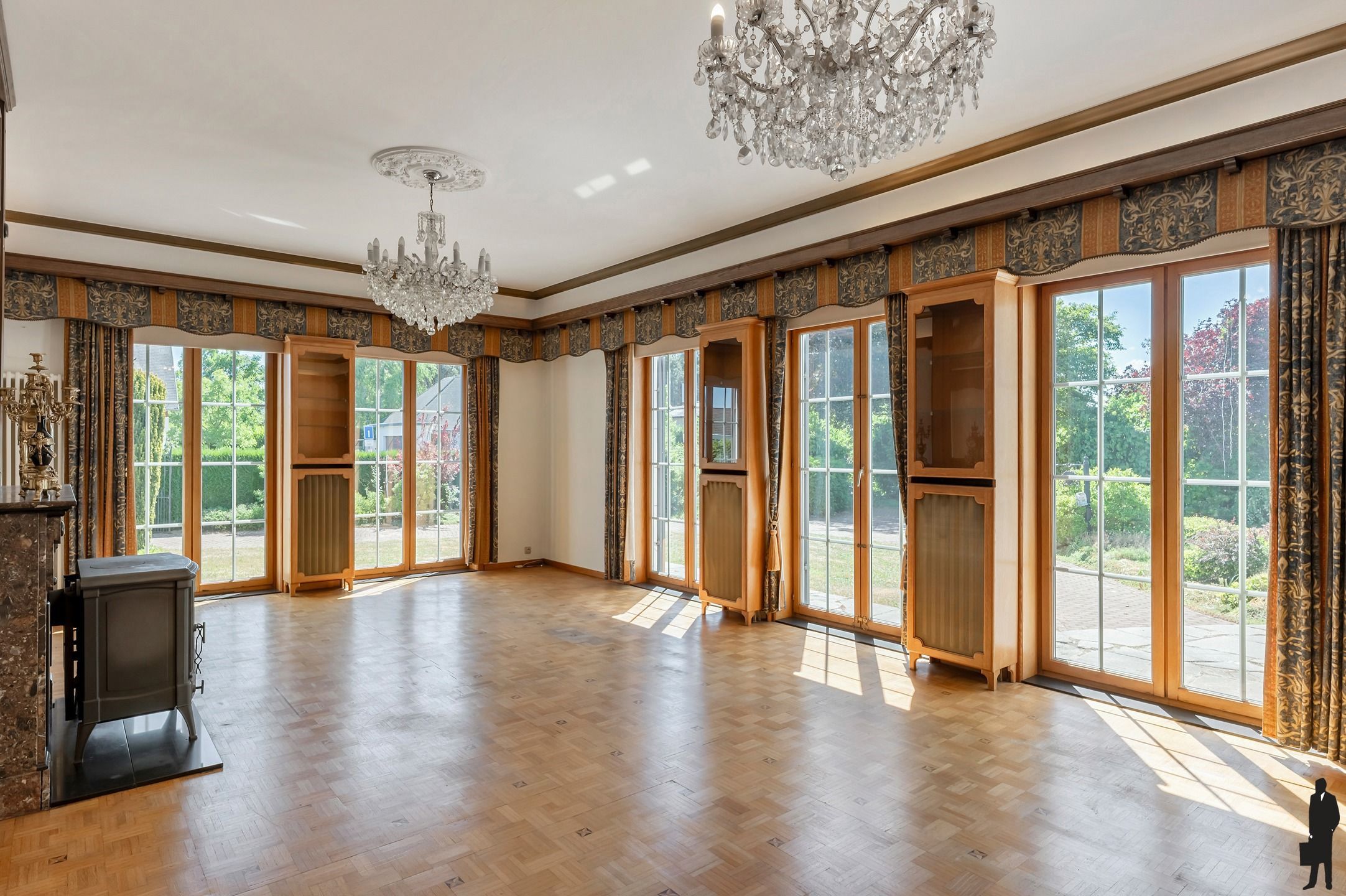 Uitzonderlijk gelegen villa nabij groen op grond van 2.785m² foto 7
