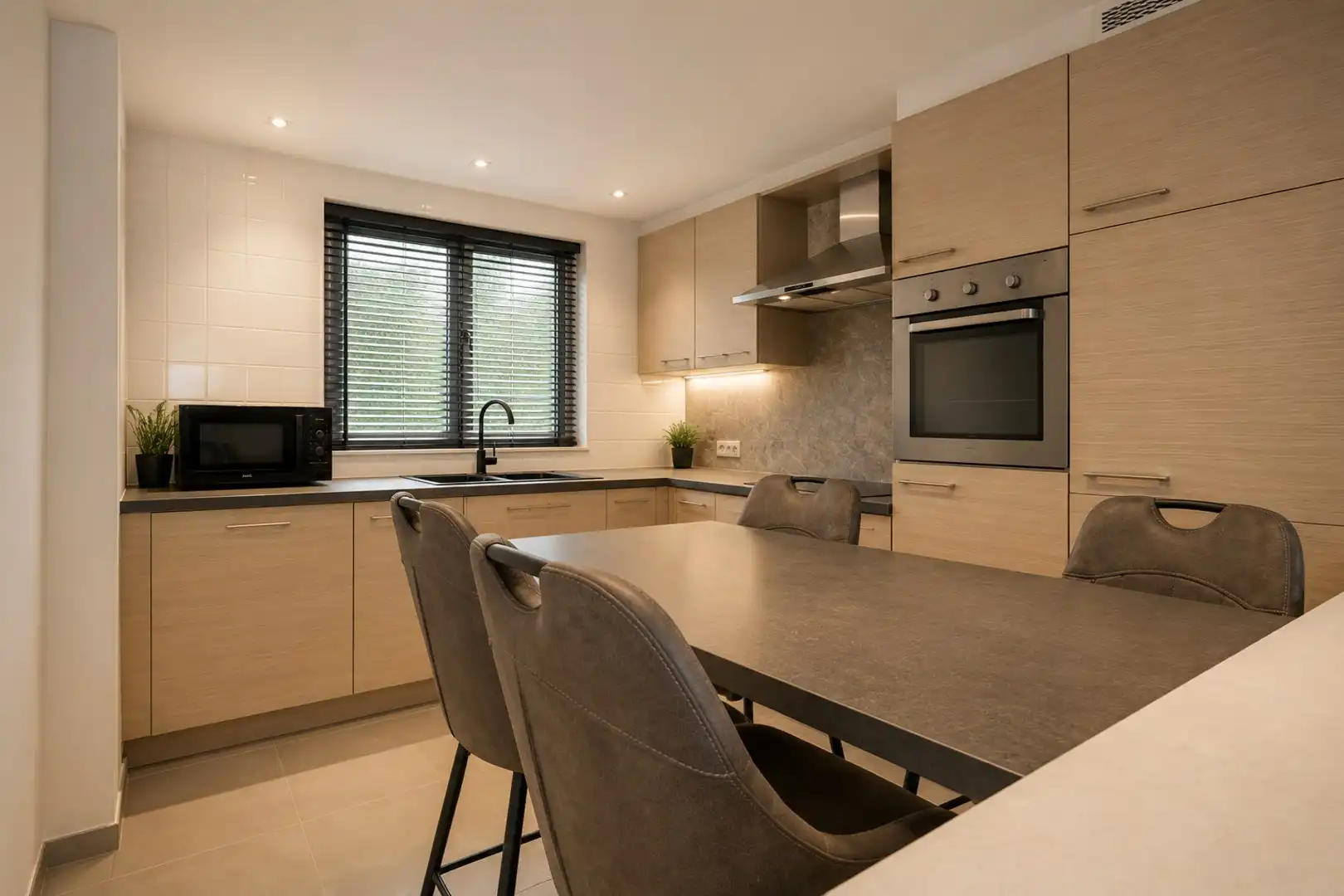 Instapklare woning met 3 slaapkamers te Alveringem. foto 6