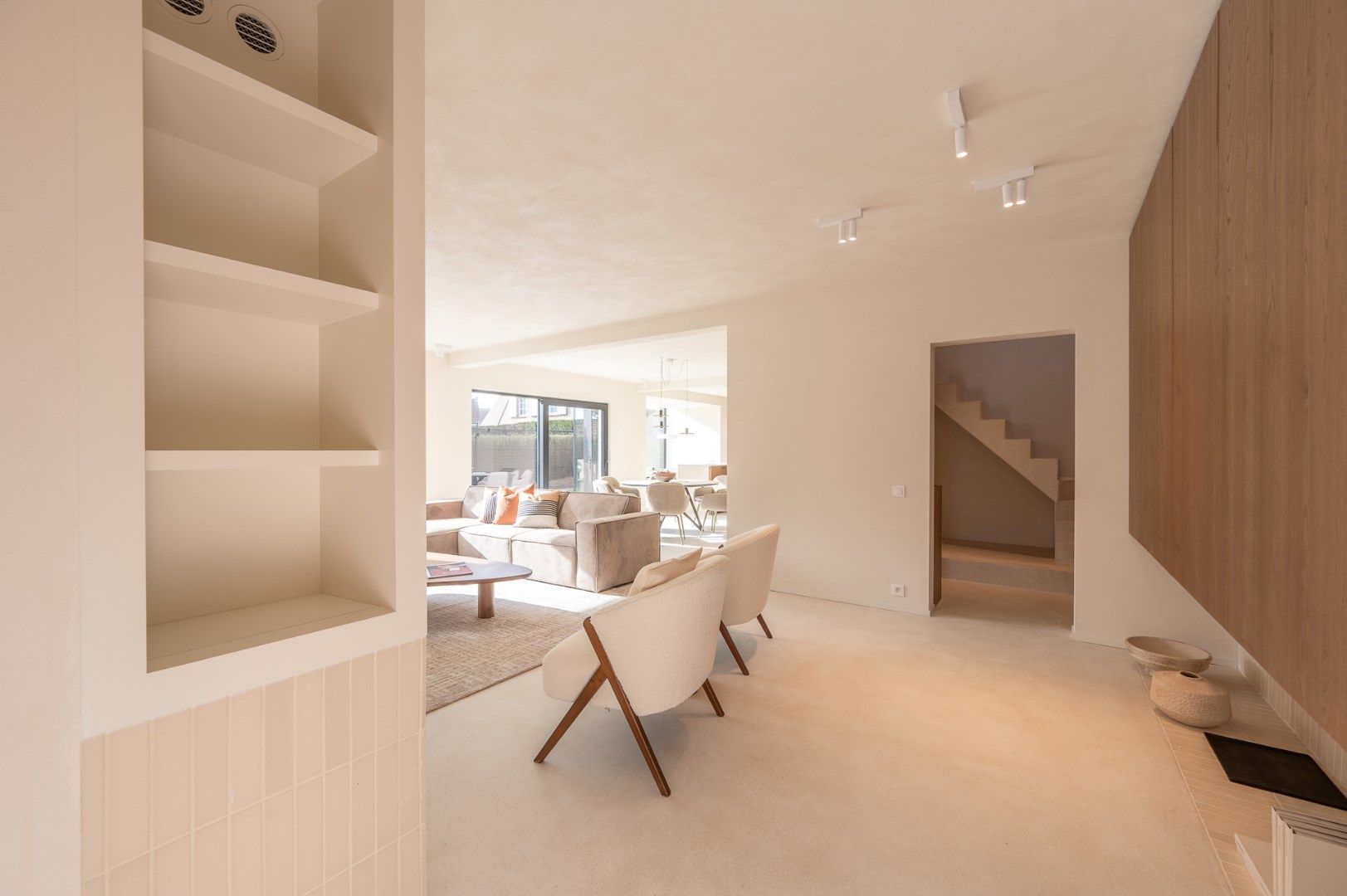 Alleenstaande en luxueus gerenoveerde villa op een rustige en residentiële ligging in Knokke foto 15