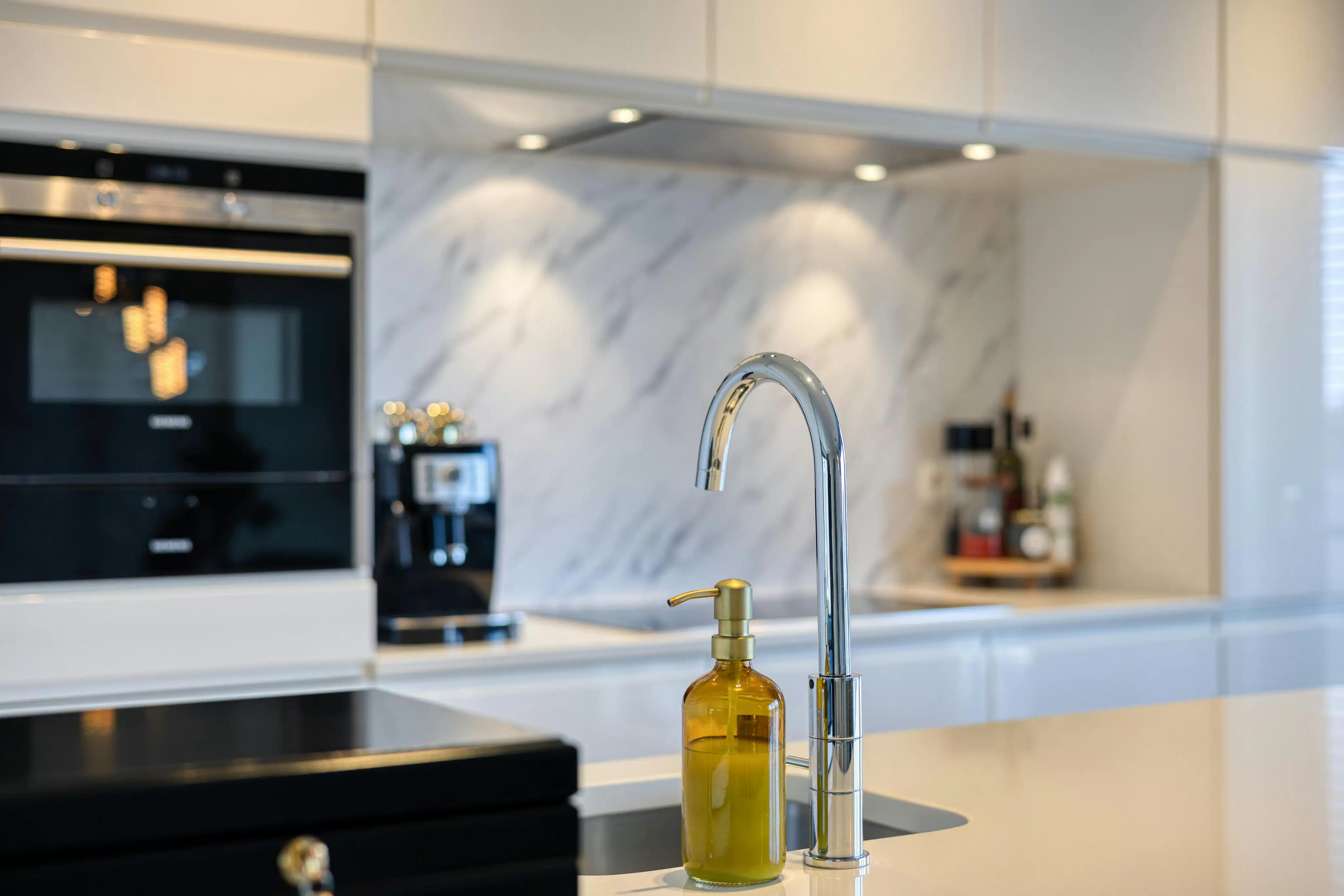 Prachtig appartement met garage te koop in Maaseik foto 9