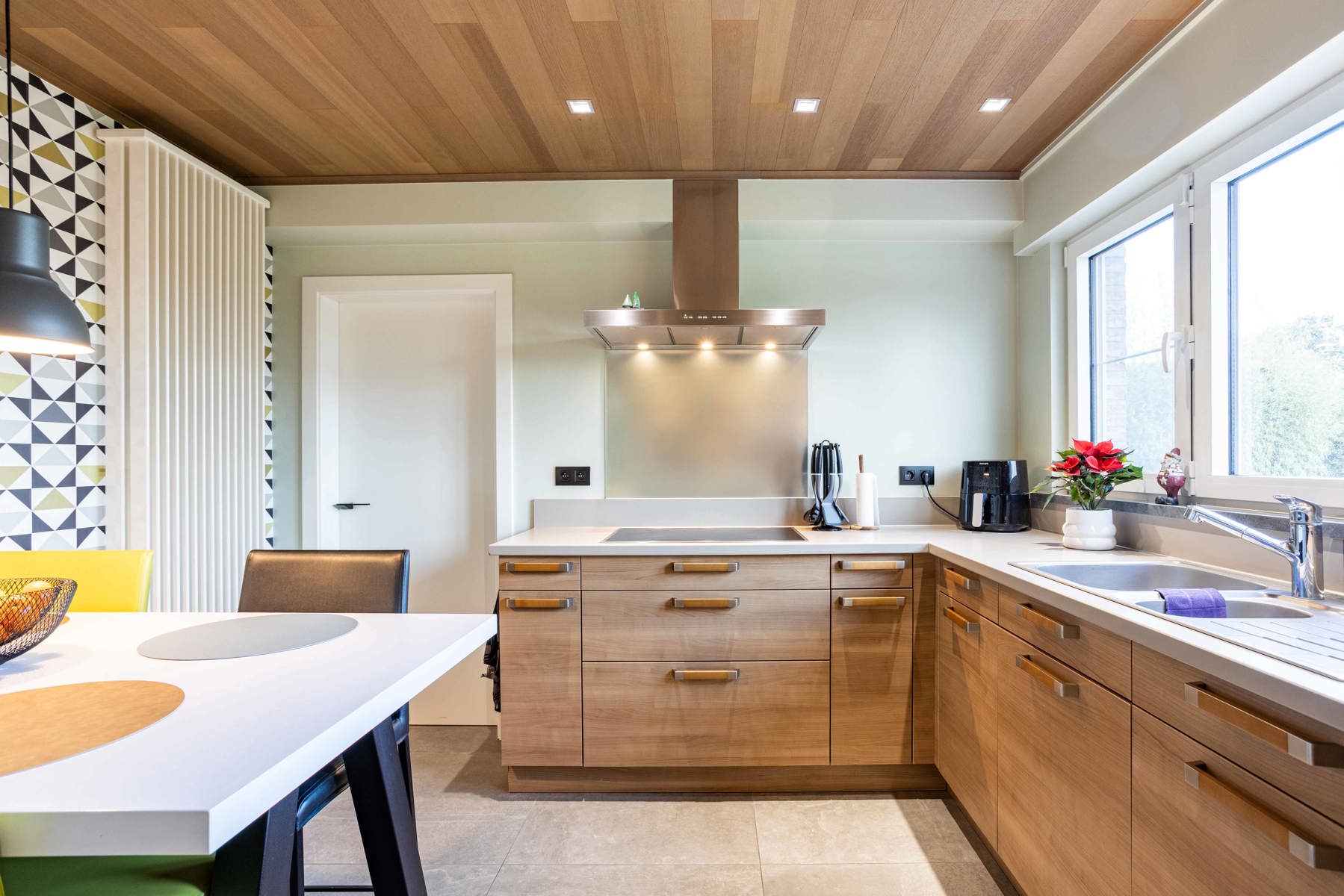 Instapklare woning met 5 slaapkamers in landelijke buurt. foto 12