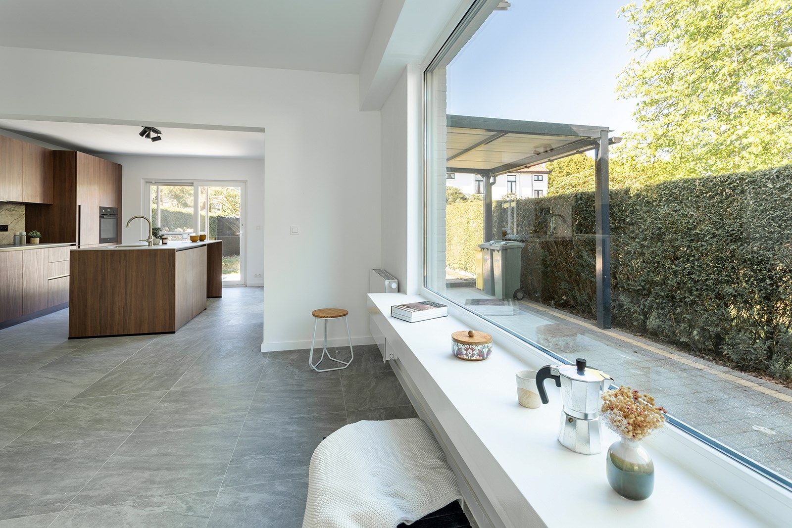 Nét gerenoveerde woning met aangename tuin  foto 19