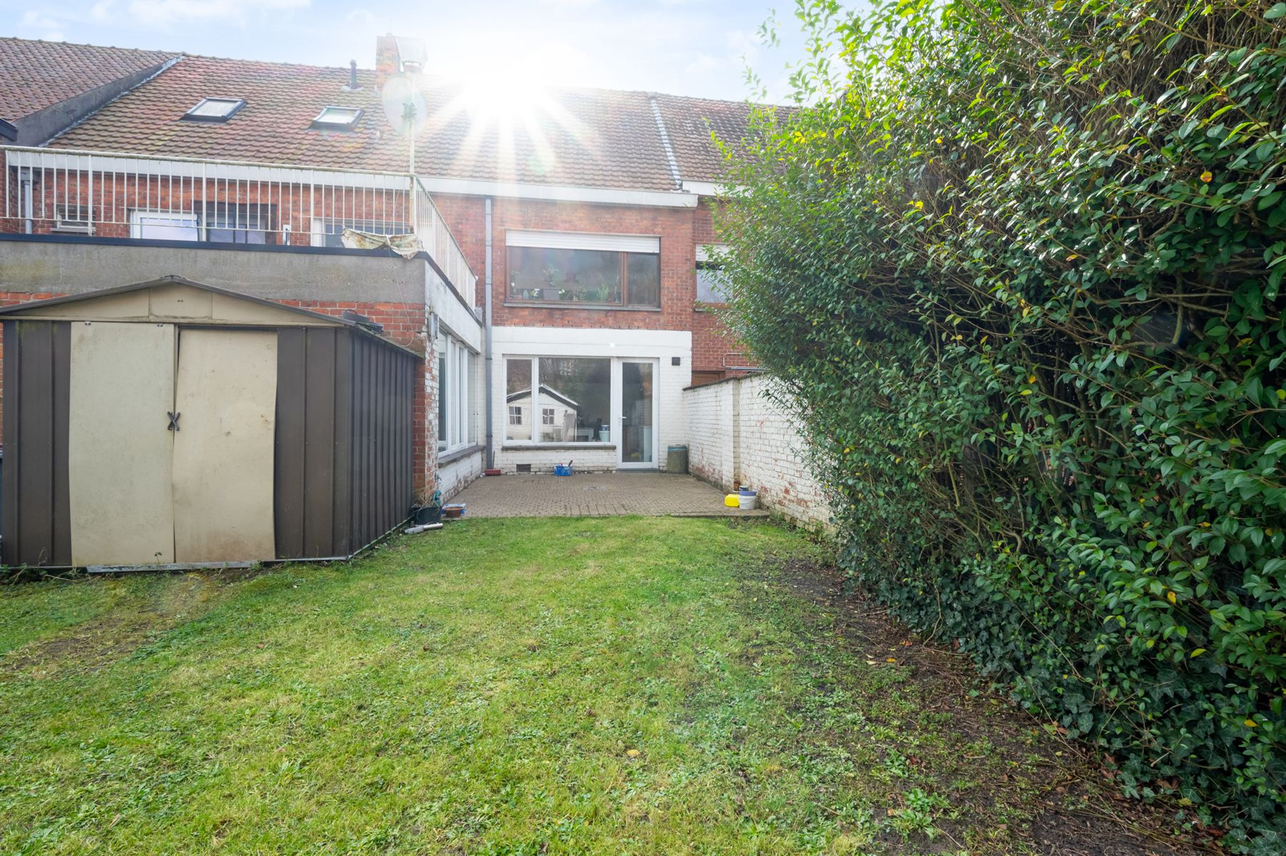 Ruim appartement met tuin op heel rustige locatie foto 4