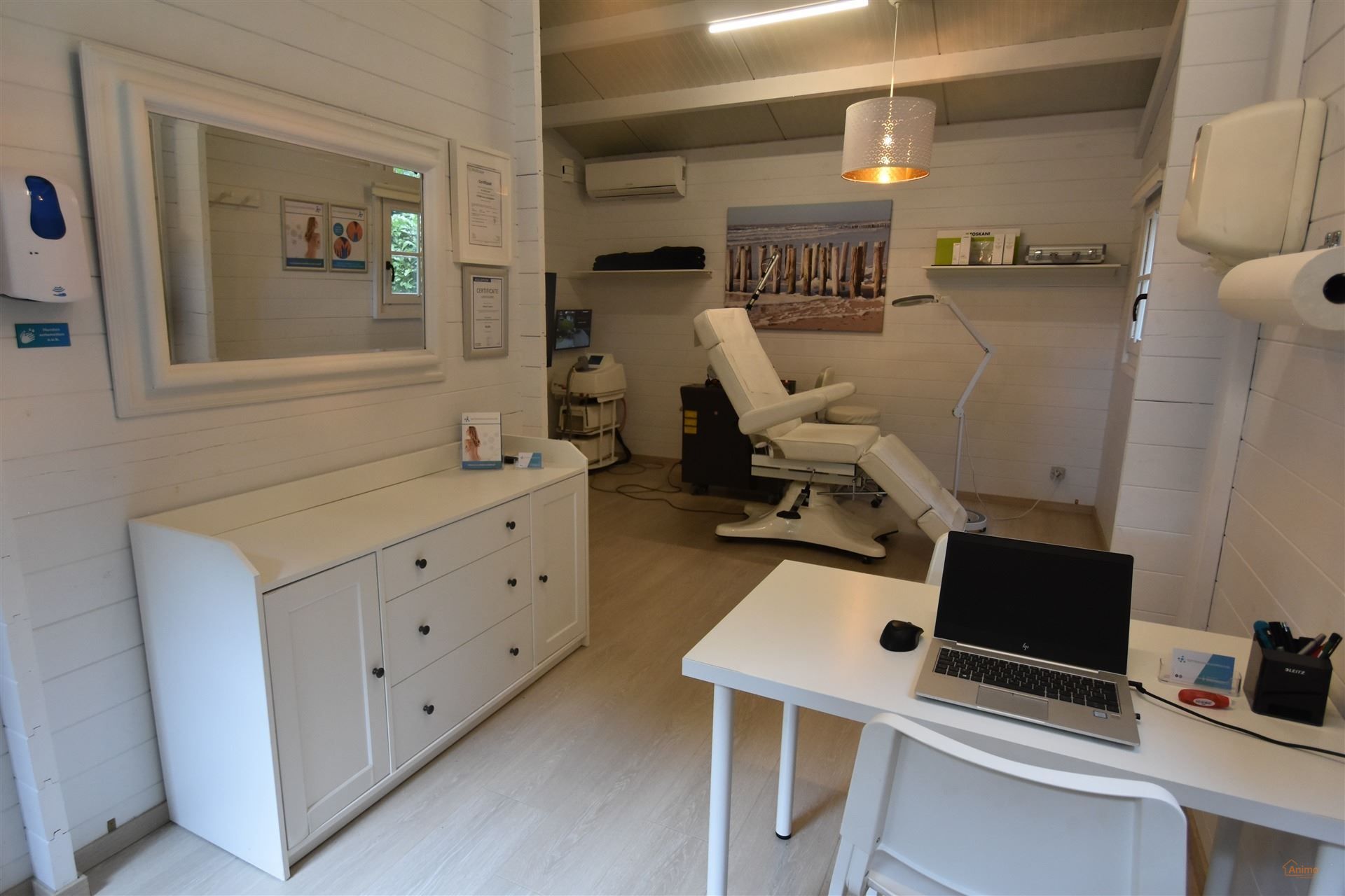 Gezinswoning met zwembad en praktijkruimte in Houthale foto 11