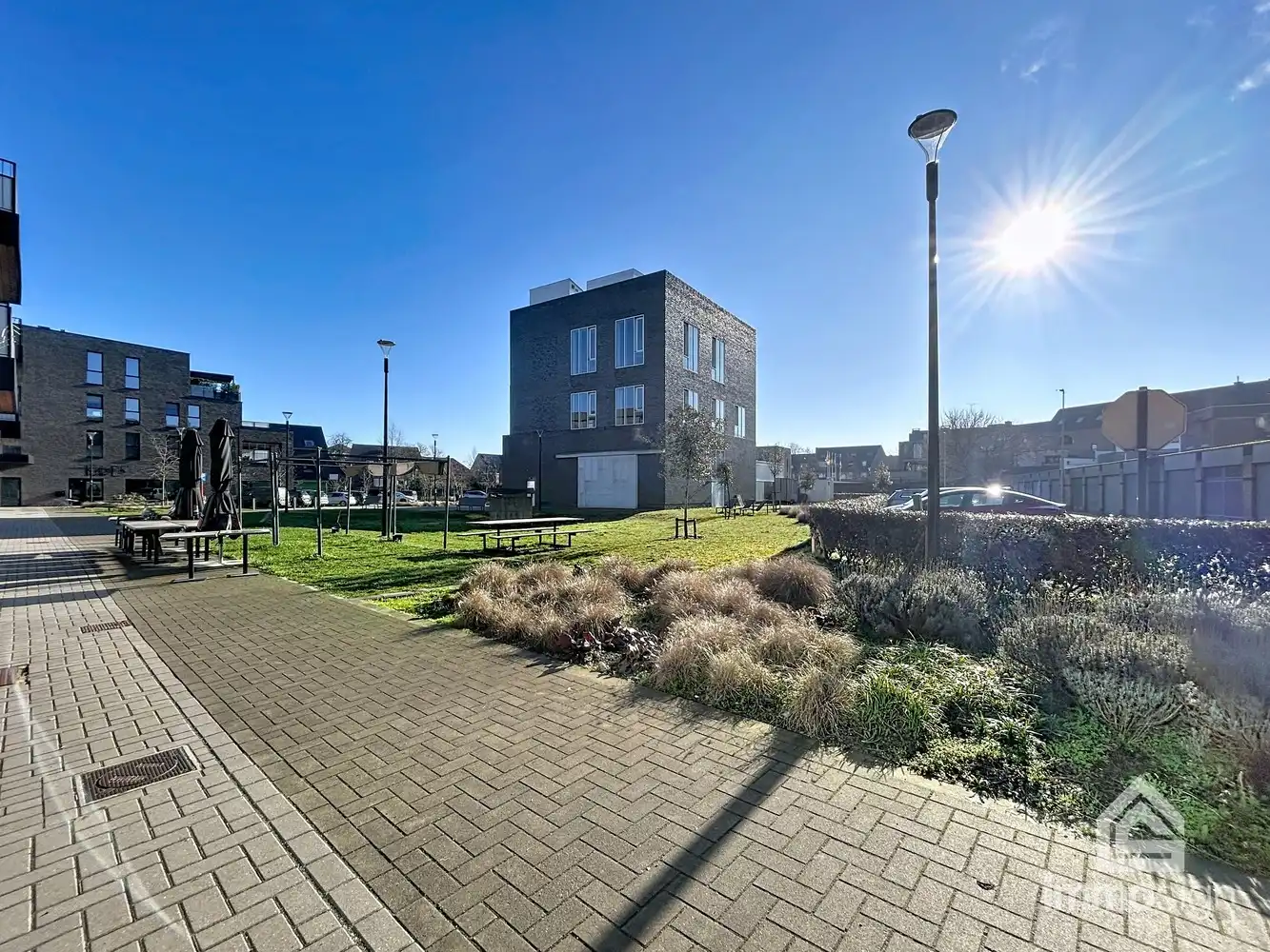 Assistentiewoning met 2 slaapkamers, terras, autostaanplaats en berging in hartje Bocholt! foto 20