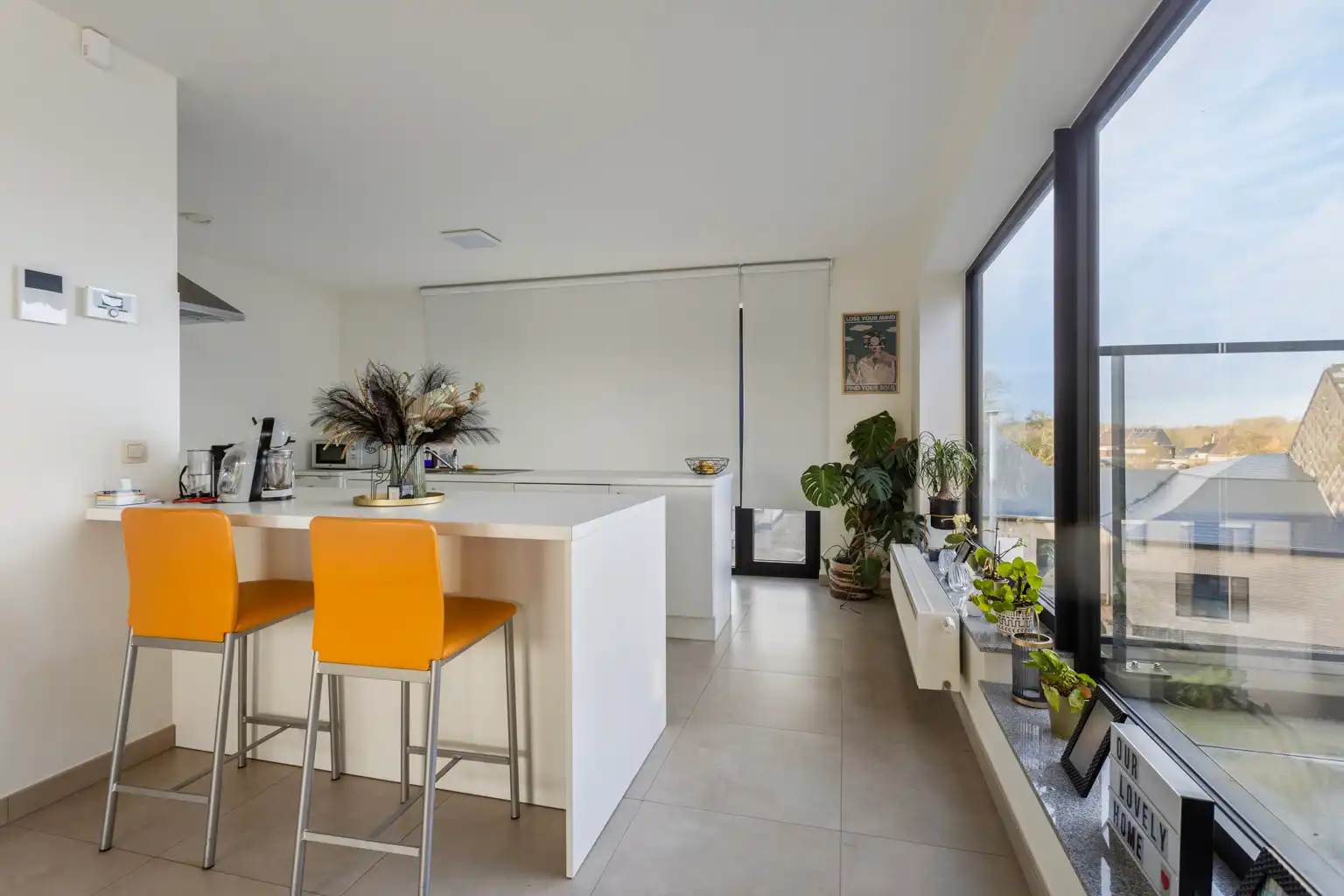 Penthouse in uitstekende staat met 2 slpks en 2 carports foto 5