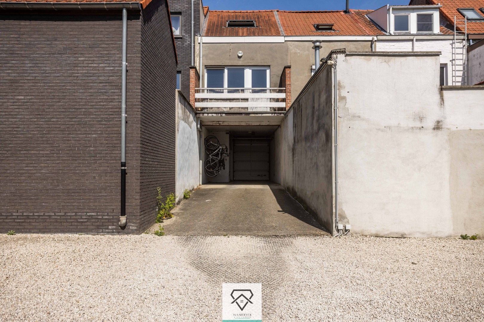 NIEUW uitzonderlijk appartement met tuin, zeer ruime garage en topligging nabij Sint-Pietersplein foto 25