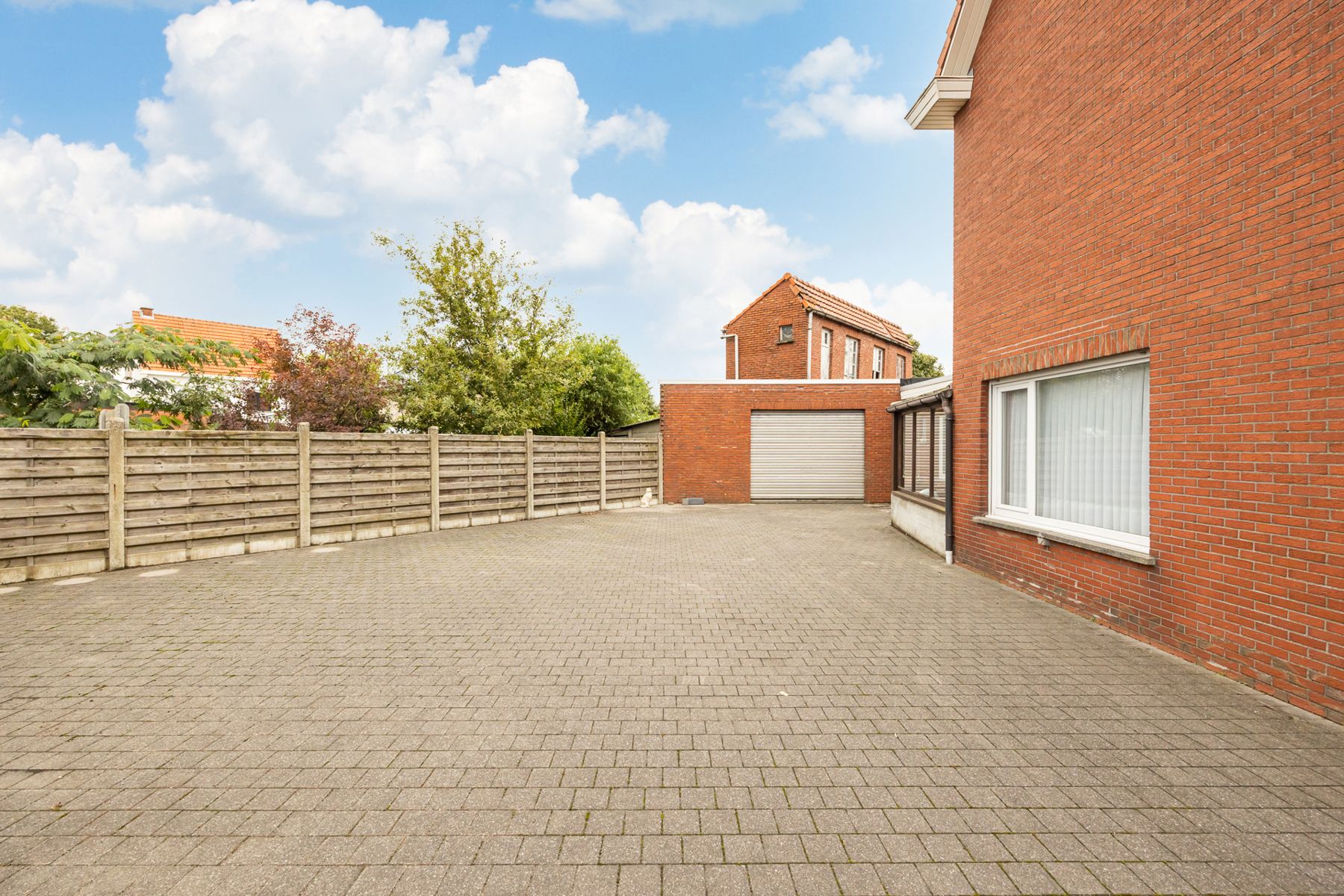 Gedeeltelijk te renoveren HOB met 3 à 4 slpk en grote garage foto 24