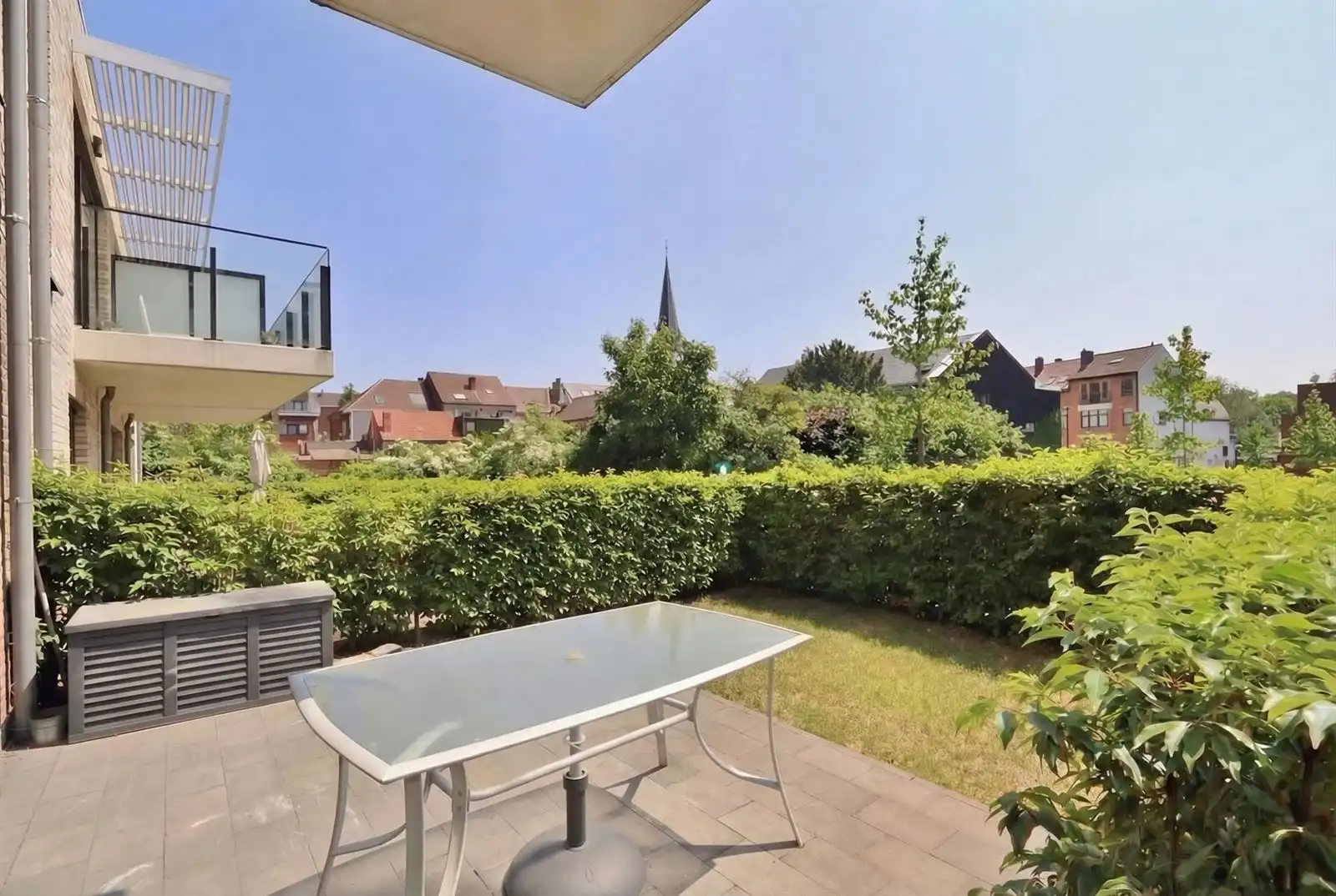 Gelijkvloersappartement met 2 slaapkamers, tuin en staanplaats foto 8