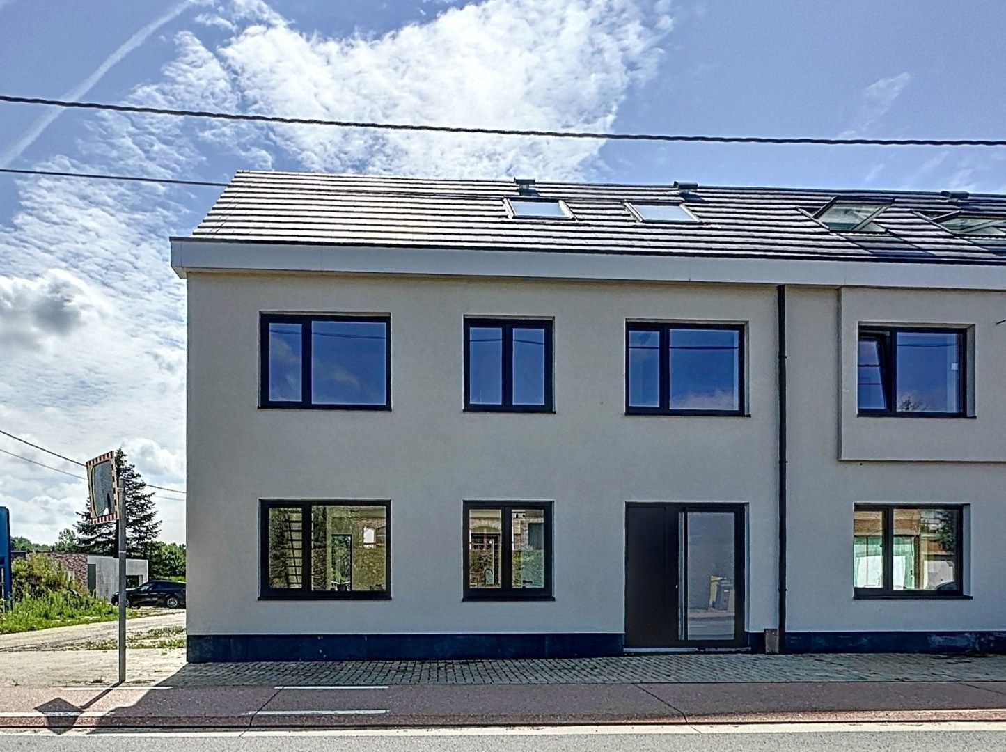 Instapklare vernieuwbouwwoning foto 14