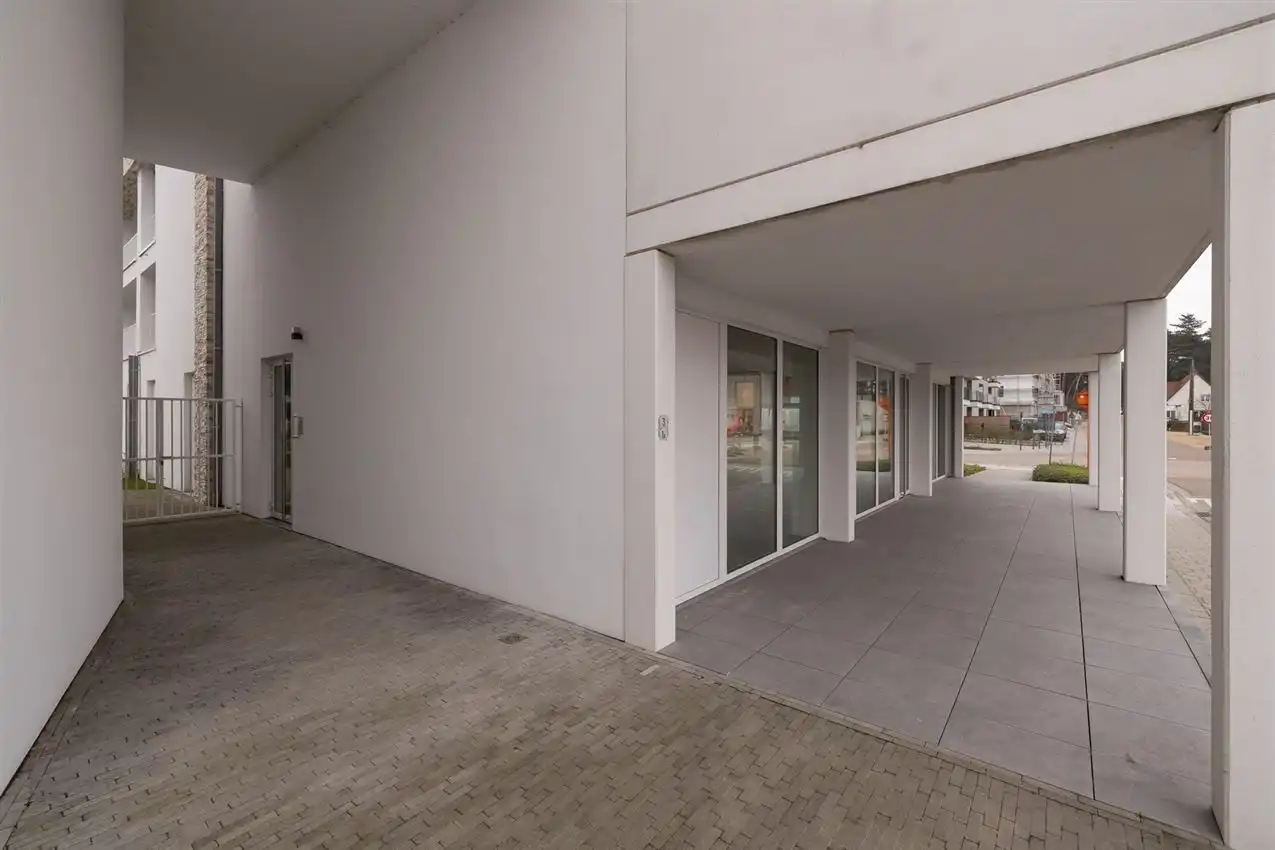 Commerciële ruimte op strategische hoekligging van 135m² foto 11