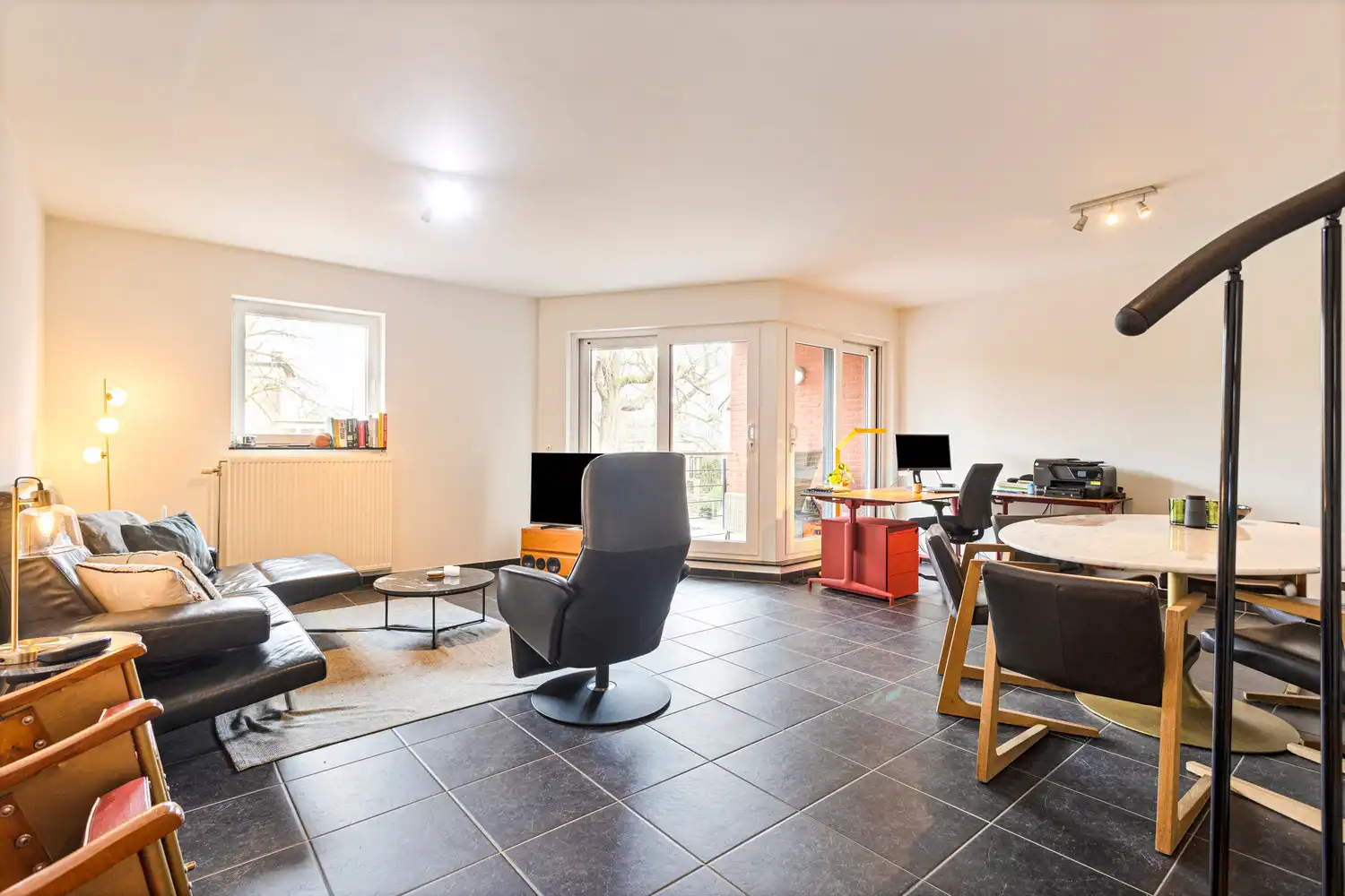 ZEER RUIM DUPLEX APPARTEMENT CENTRUM DIEST MET ZICHT OP PARK! foto 6