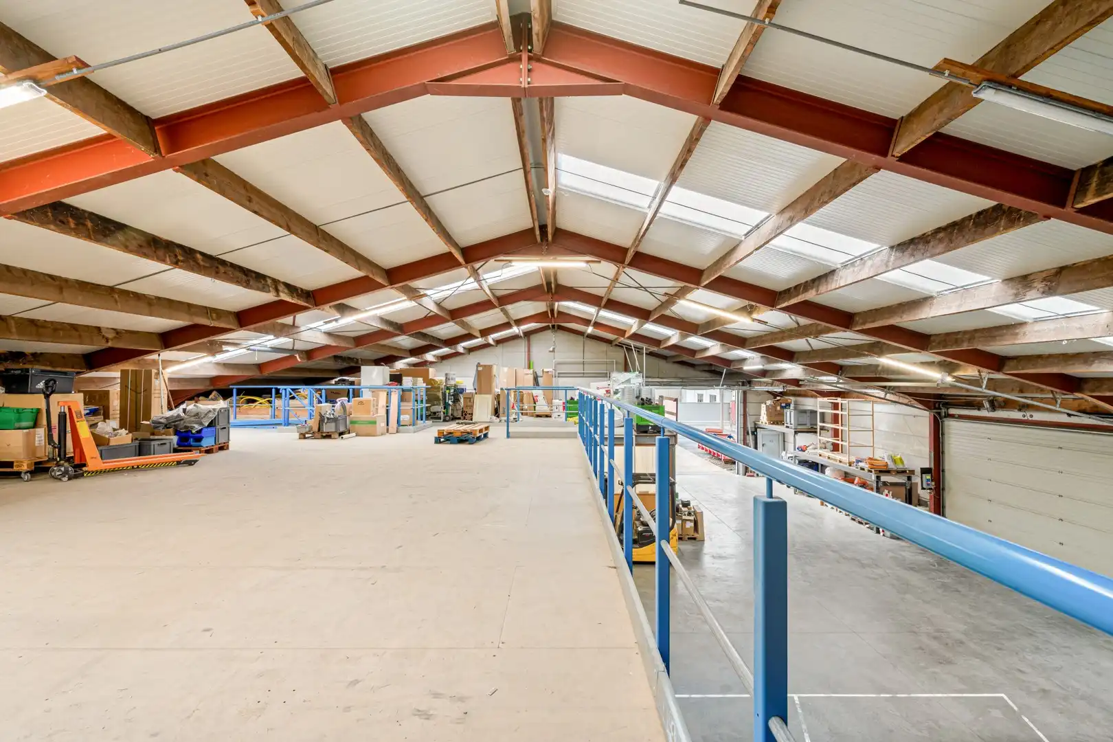 Vernieuwd magazijn (ca. 570m²) op een ruim perceel van 1608m² - Kortemark foto 8