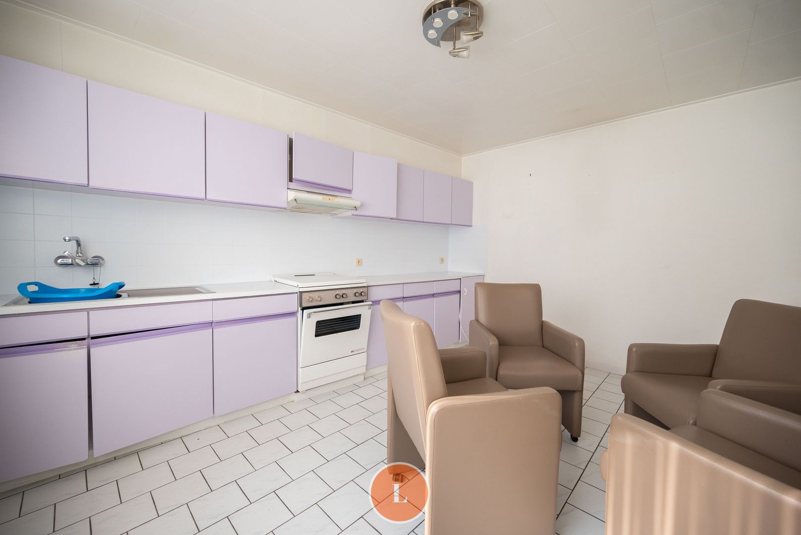 Te renoveren woning centrum Menen foto 8