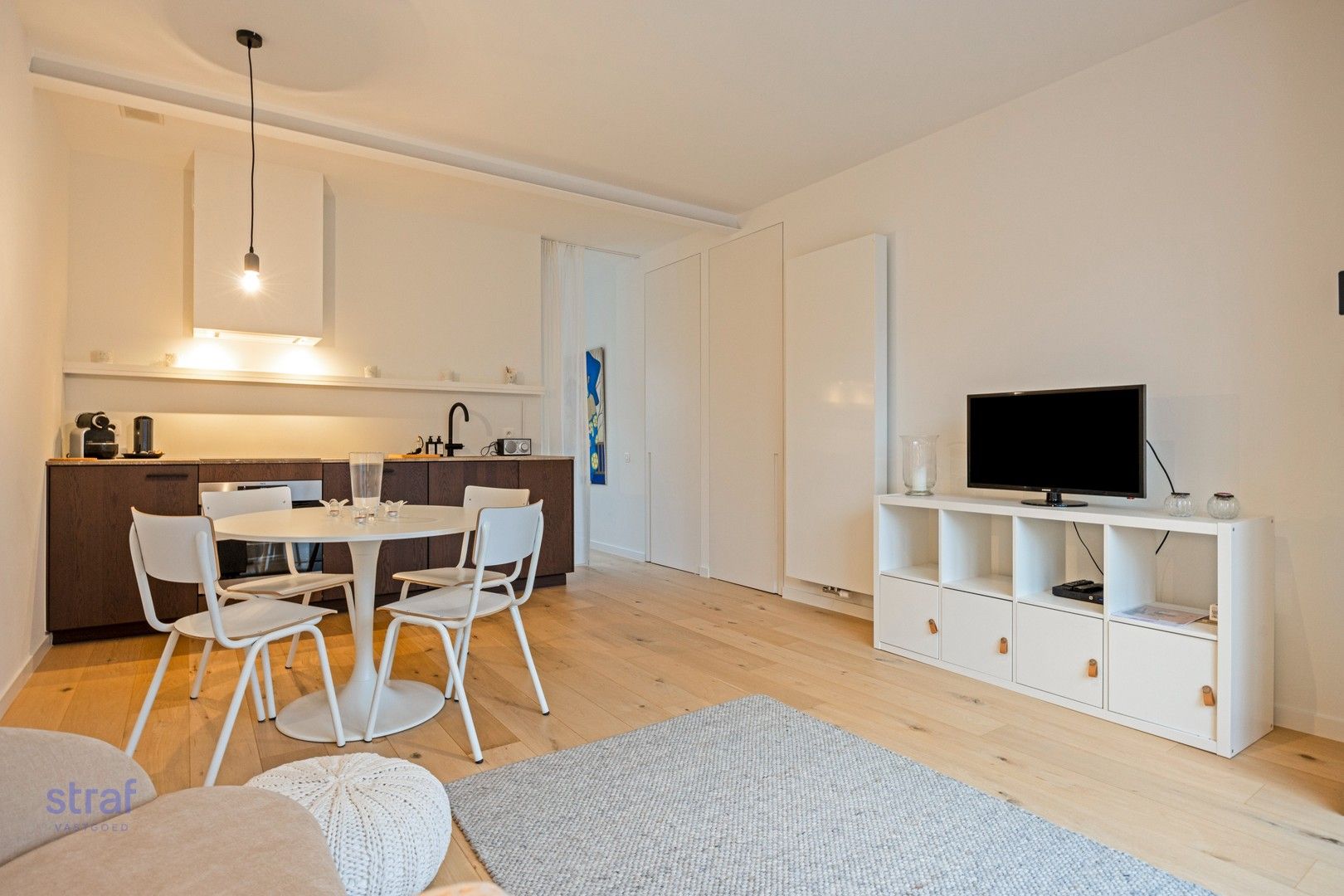 Gerenoveerd 1-slaapkamer appartement in 2018 foto 3