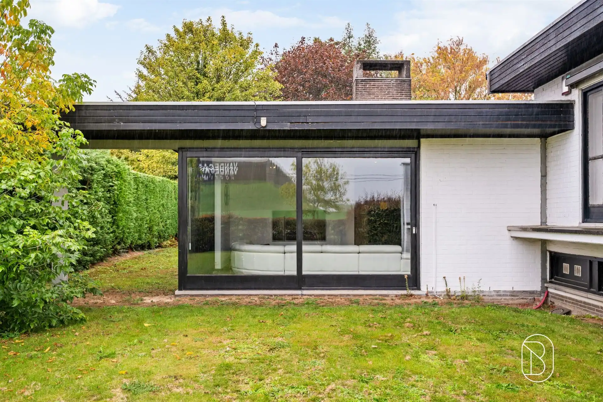 Villa met 3 slk en praktijkruimte in volle privacy foto 3