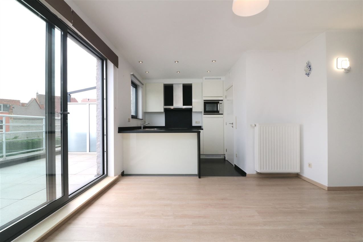 Triplex met groot zuidterras, garage, nabij E314 foto 15