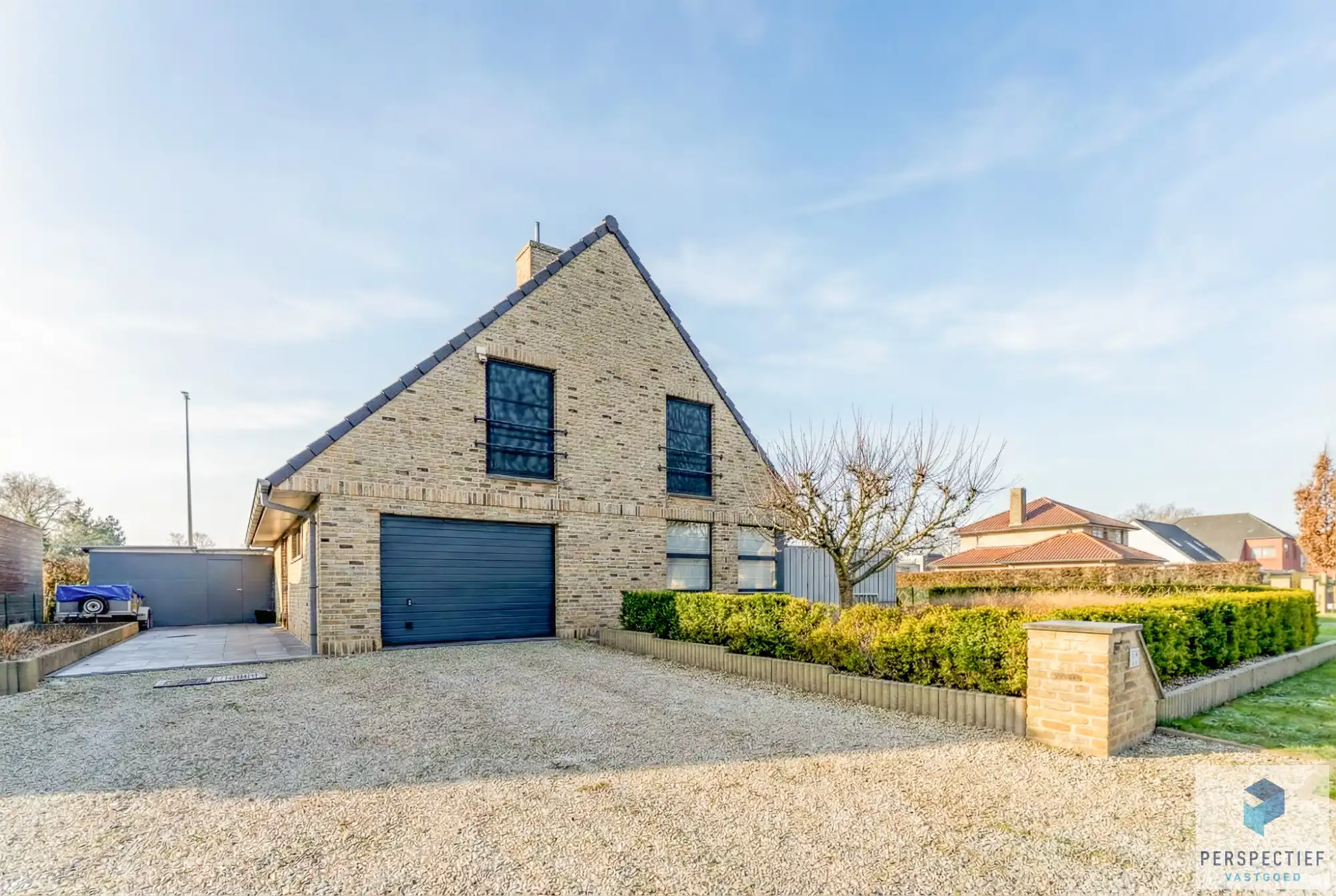 Centraal gelegen villa  met mooie tuin op 734 m² foto 17