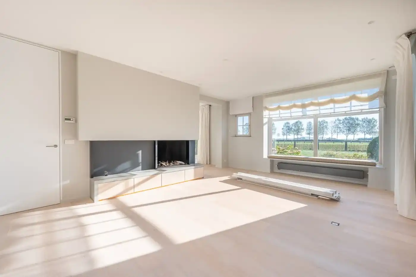Exclusieve alleenstaande villa met panoramisch zicht over de Polders foto 2