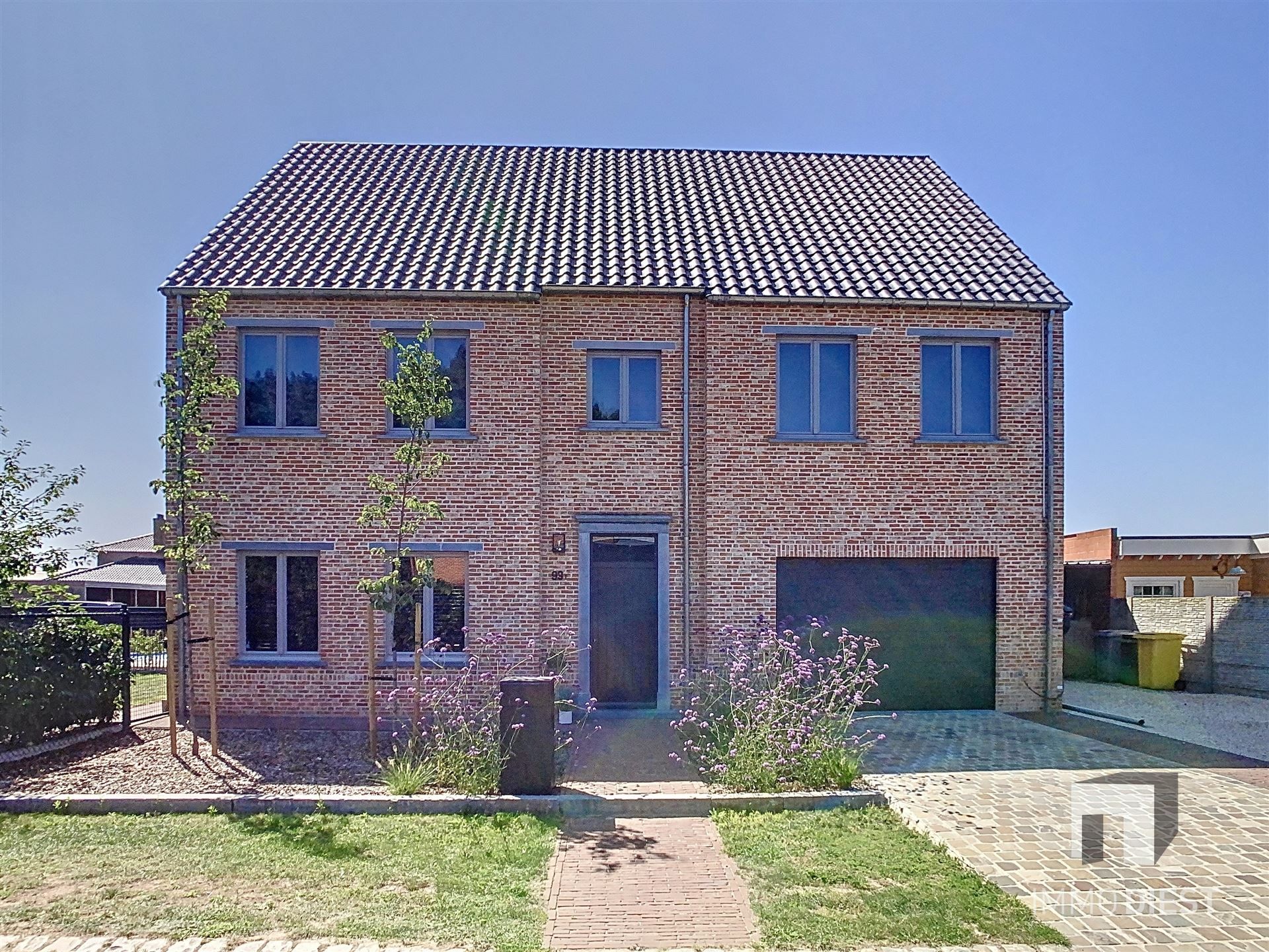 Stijlvolle pastorijwoning met 6 slaapkamers in Vorst op 5a 48ca, pure charme en ruimte! foto {{pictureIndex}}