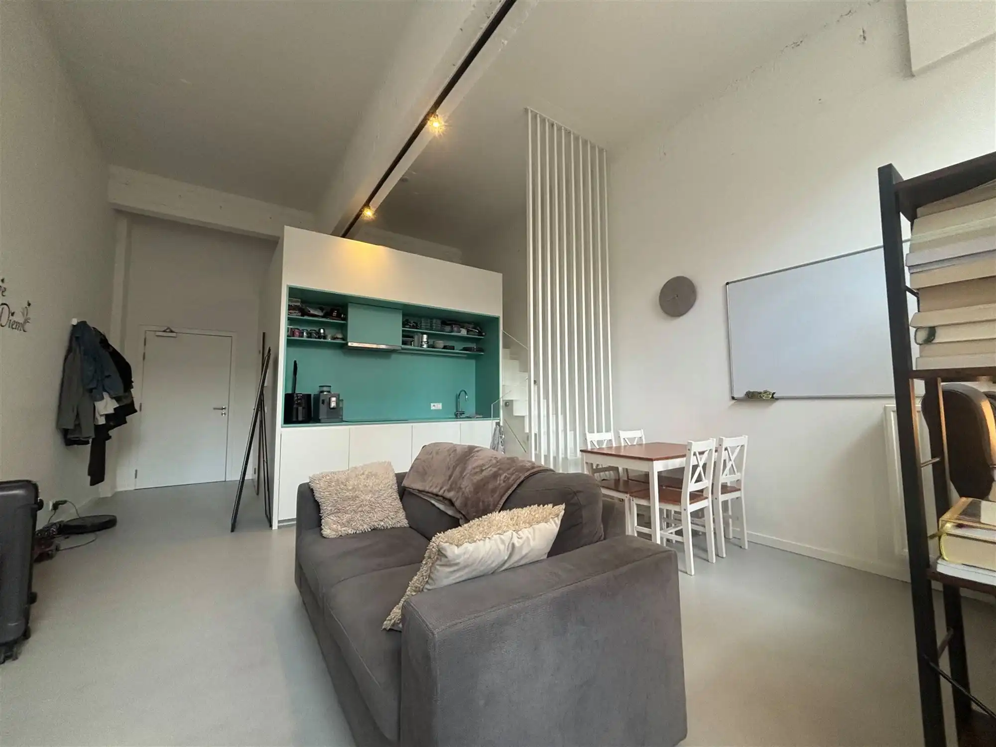 Stijlvolle en ruime studio aan de Vaartkom foto 2