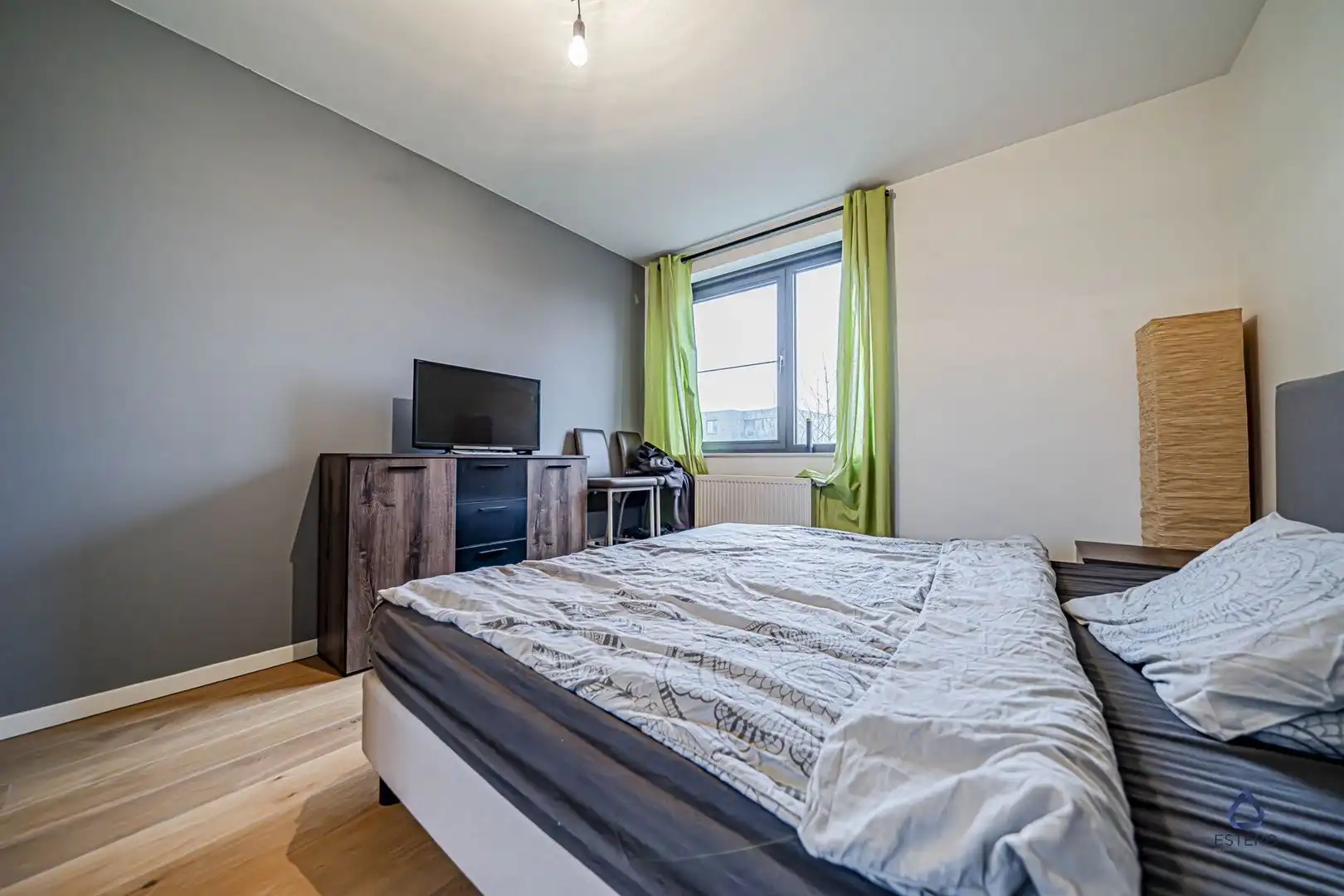 Instapklaar 2-slaapkamer appartement met terras en parking  foto 8