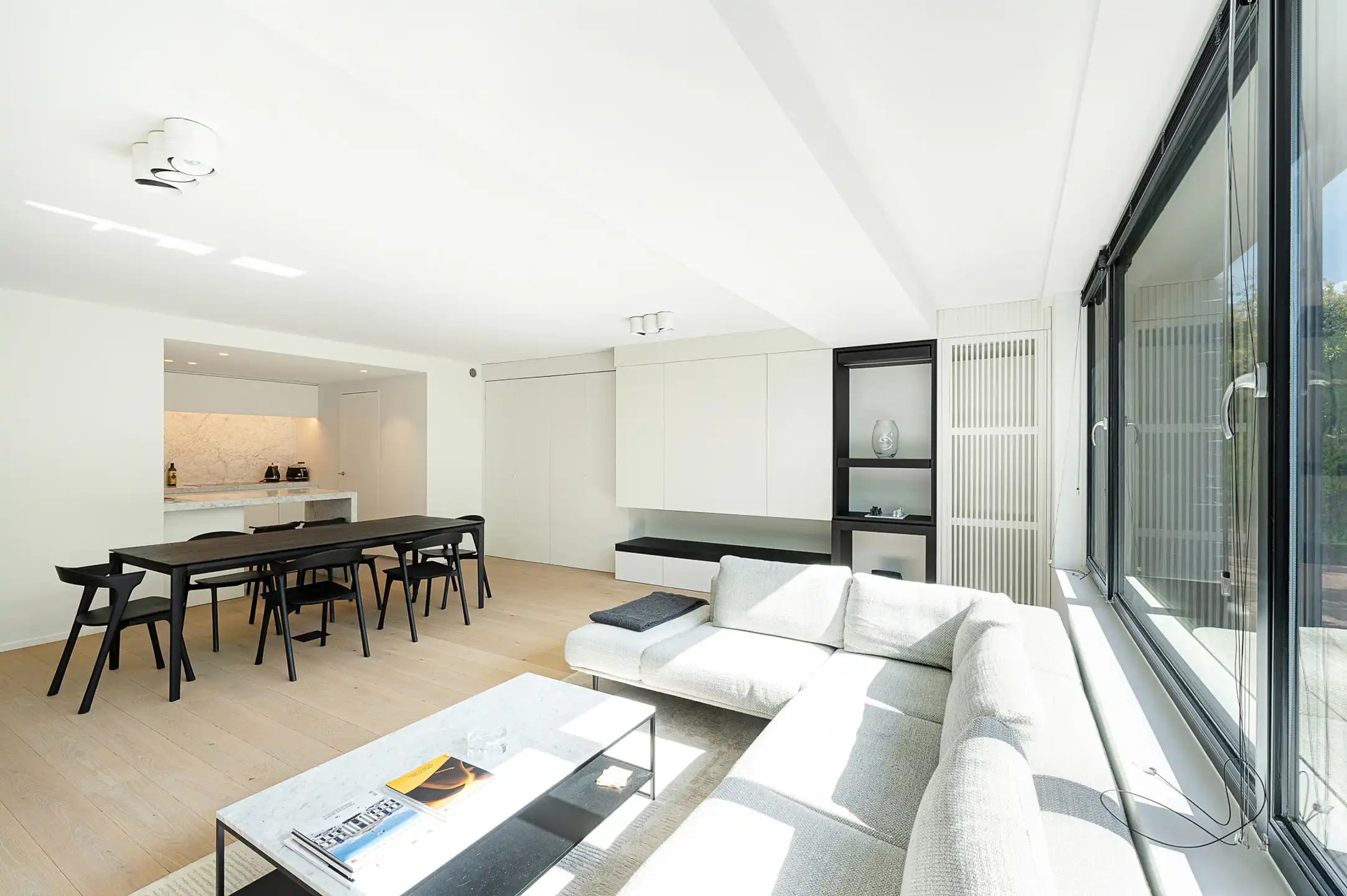 Verfijnd gelijkvloers appartement in het Oude Zoute foto 5