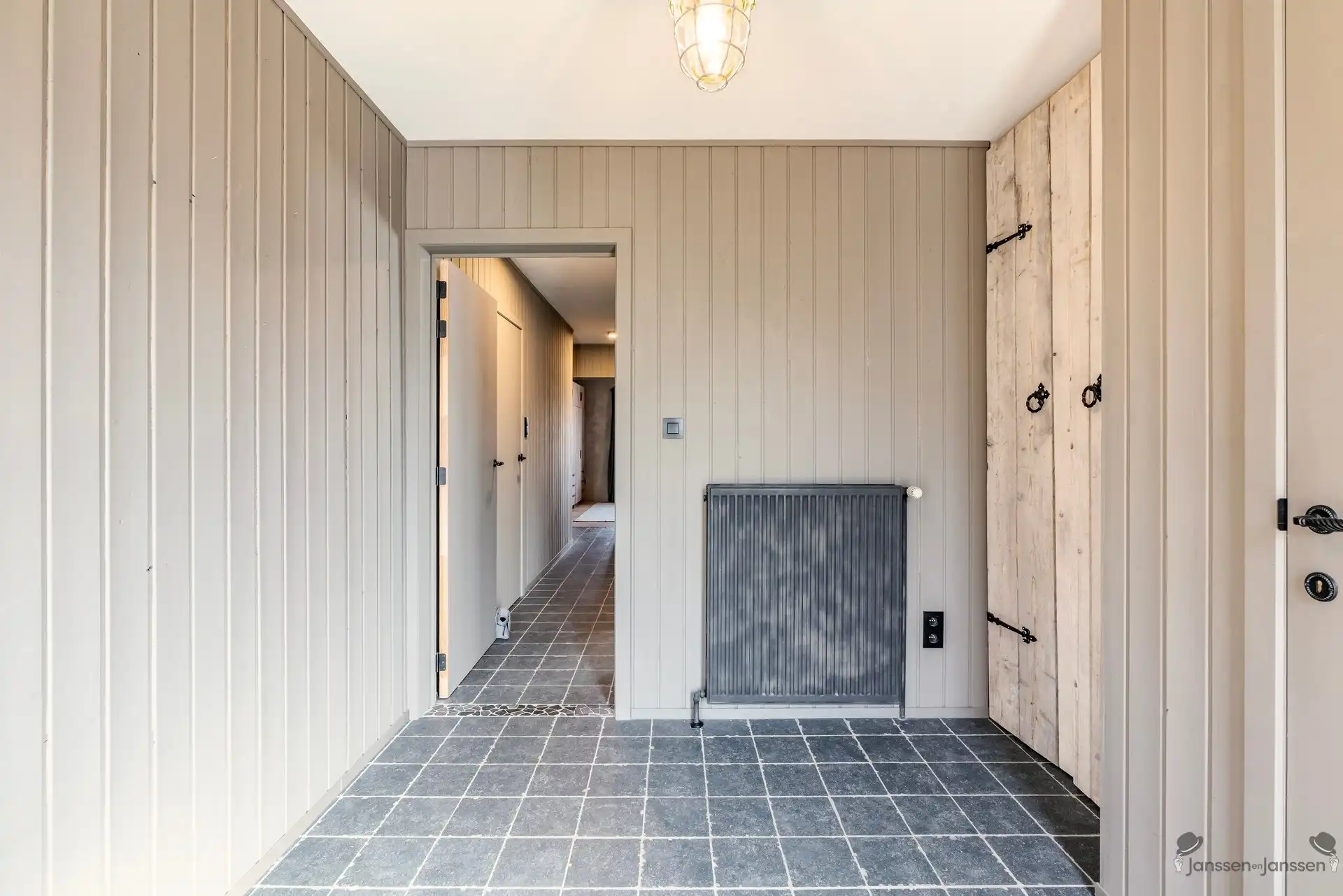 Karaktervolle woning met uitbreidingsmogelijkheden en ruime tuin foto 4