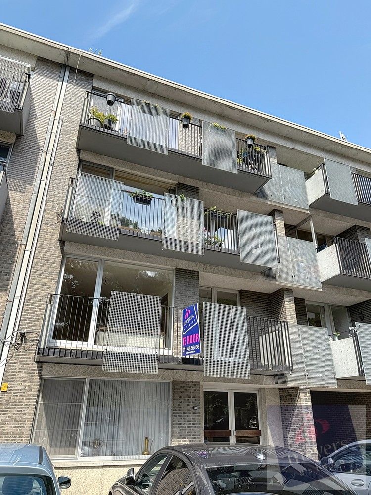 Instapklaar appartement met balkon en garage op toplocatie in Kuringen foto 2