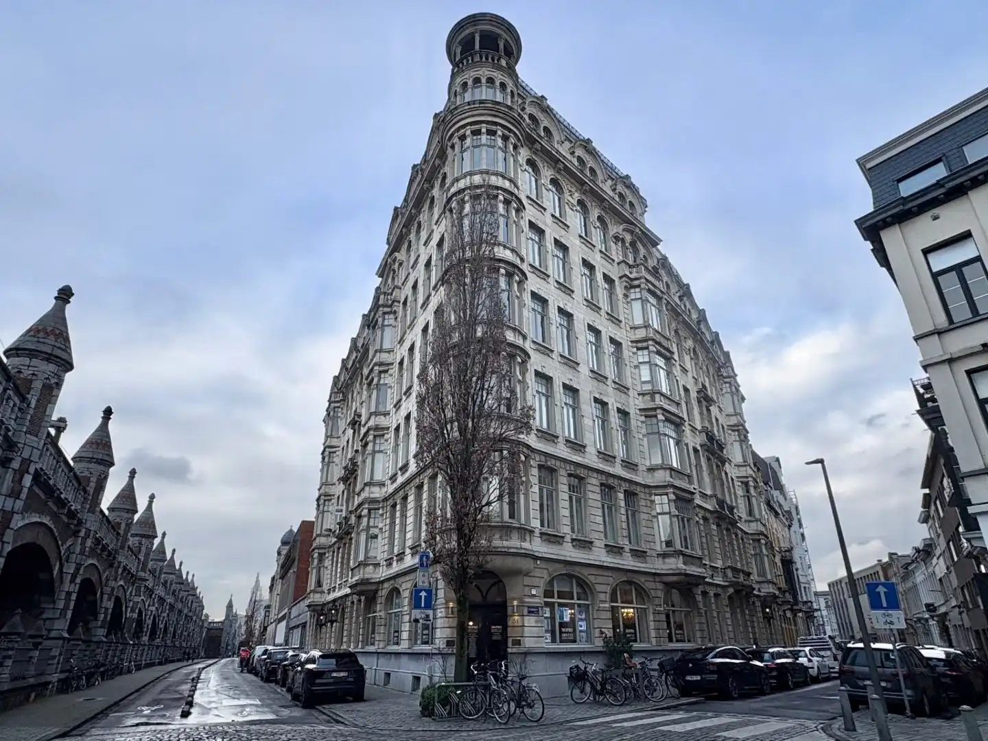 Prachtig gemeubeld 2-slaapkamerappartement centraal gelegen nabij het Centraal Station foto 14